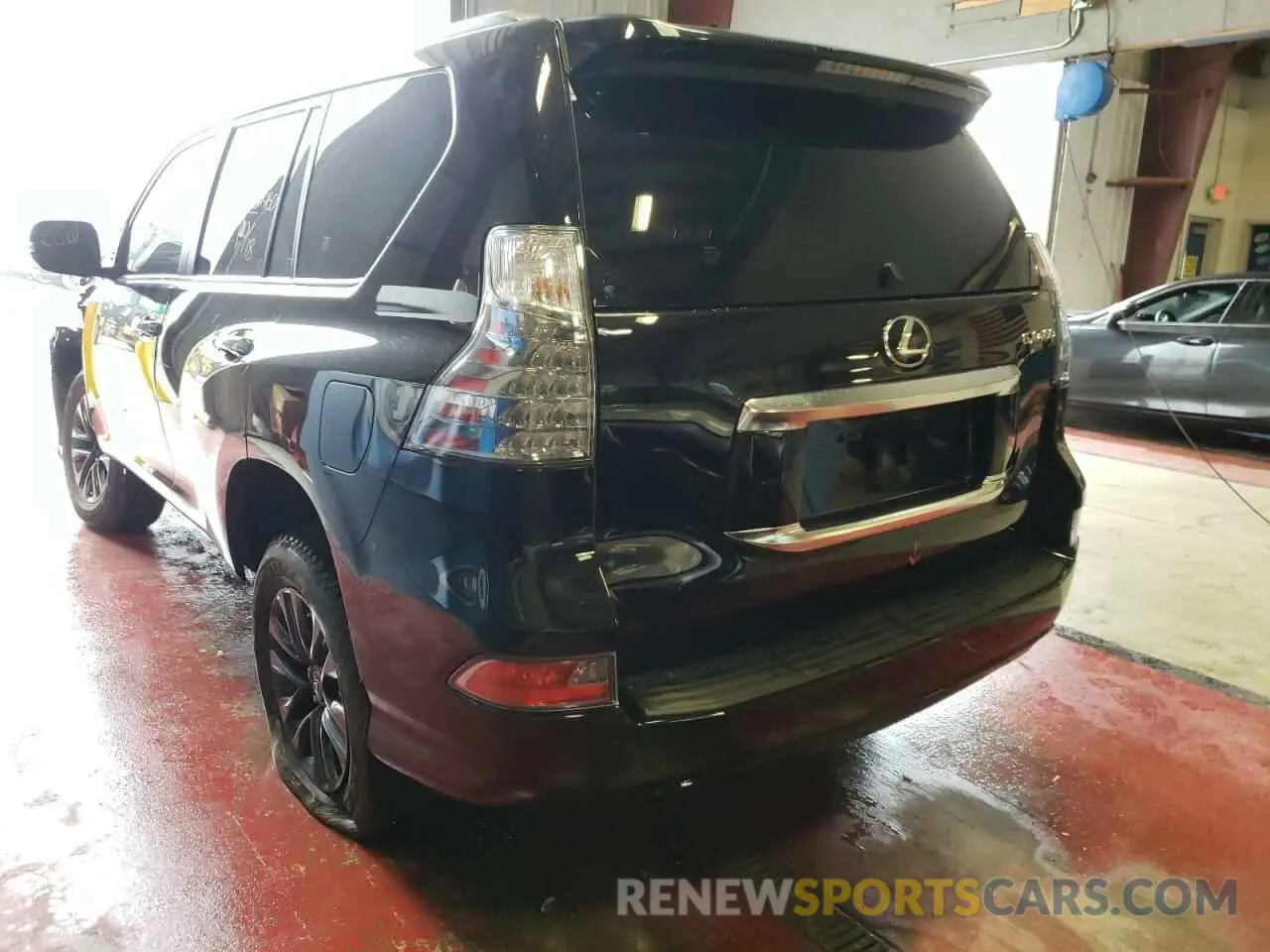 3 Фотография поврежденного автомобиля JTJAM7BX0N5330188 LEXUS GX 2022