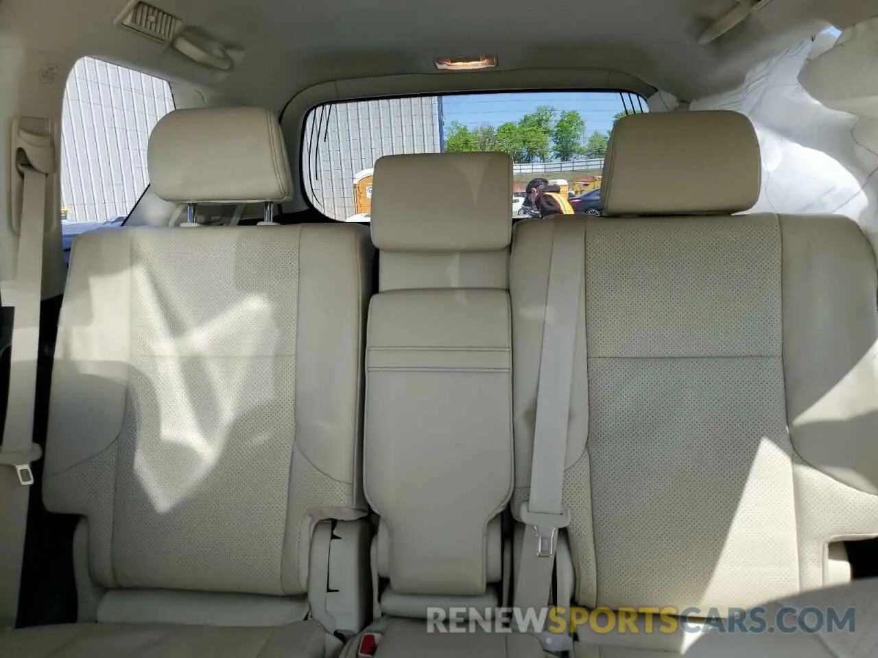 10 Photograph of a damaged car JTJGM7BX0N5322988 LEXUS GX 2022