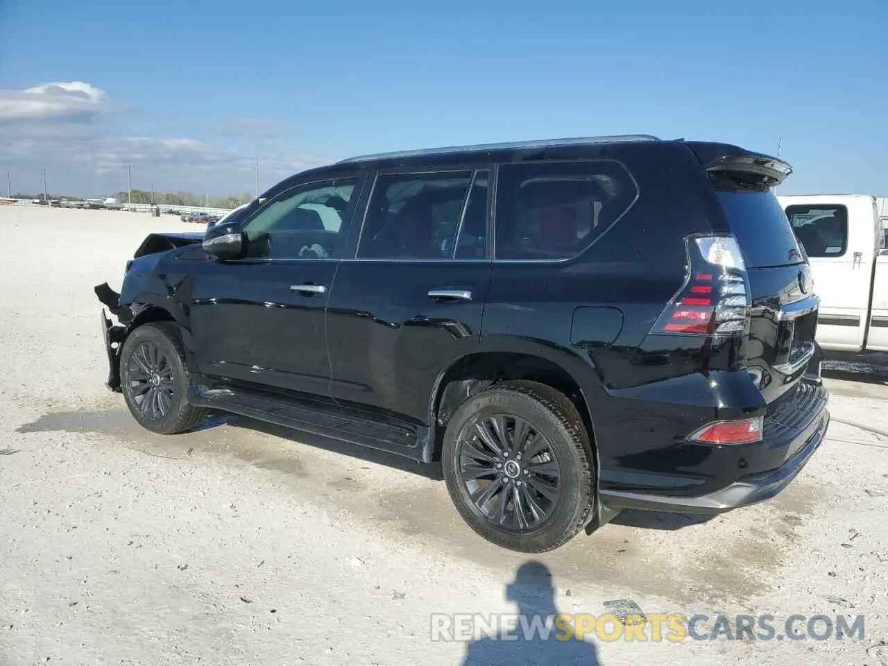 2 Фотография поврежденного автомобиля JTJAM7BXXP5342304 LEXUS GX 2023
