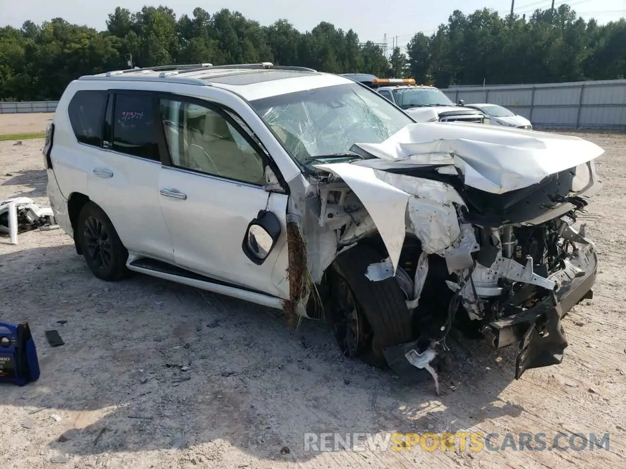 4 Photograph of a damaged car JTJAM7BXXP5362598 LEXUS GX 2023