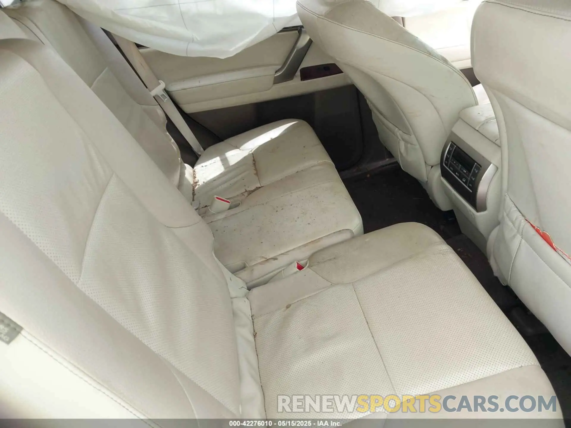 8 Photograph of a damaged car JTJBM7FX1K5235388 LEXUS GX 460 2019
