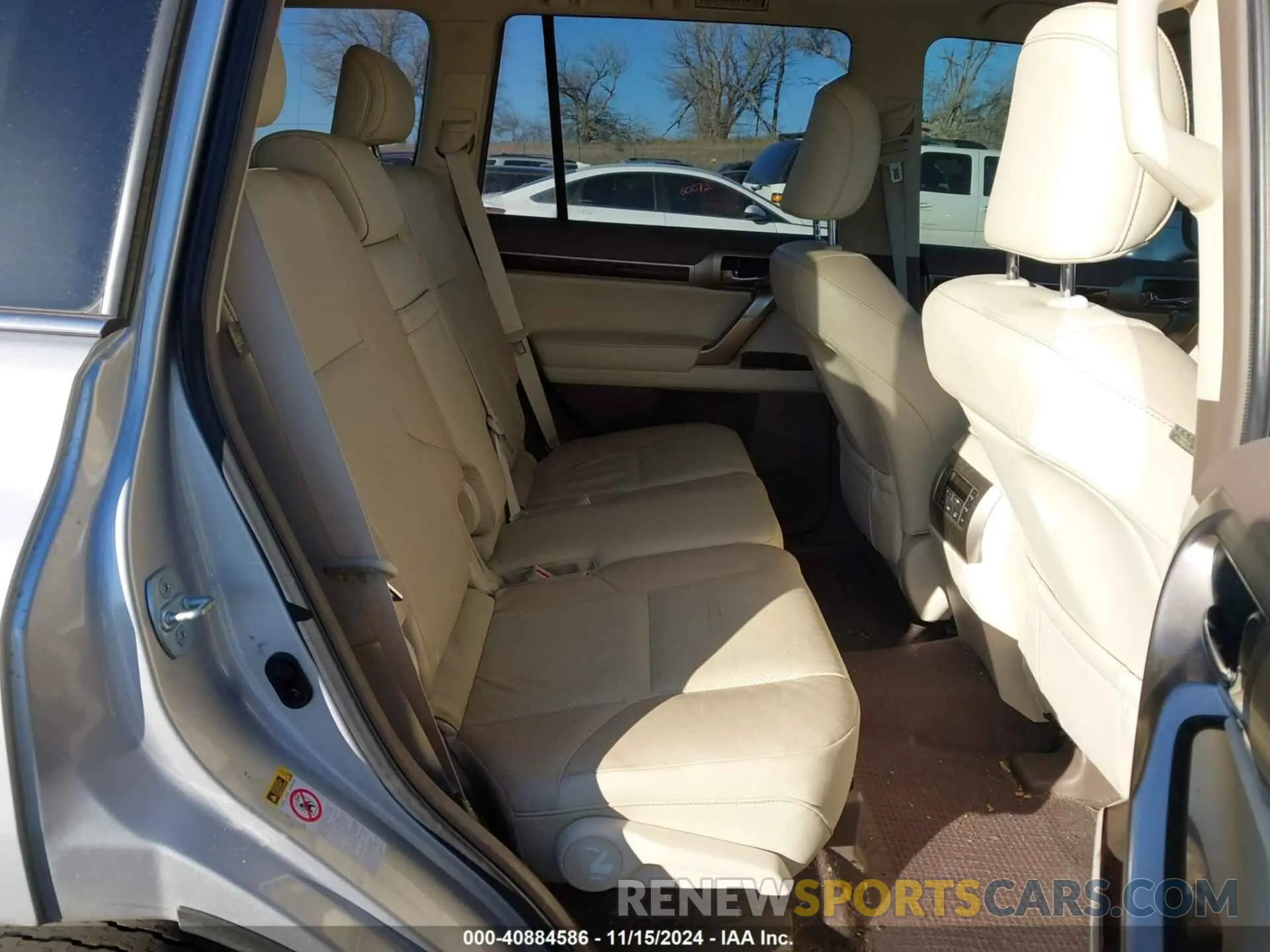 8 Фотография поврежденного автомобиля JTJBM7FX2K5213156 LEXUS GX 460 2019