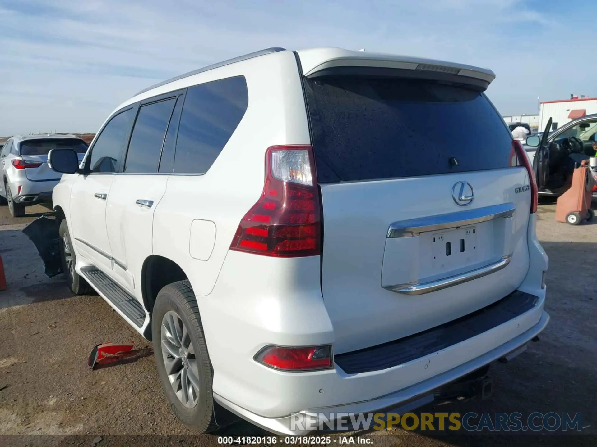 3 Фотография поврежденного автомобиля JTJBM7FX8K5216952 LEXUS GX 460 2019