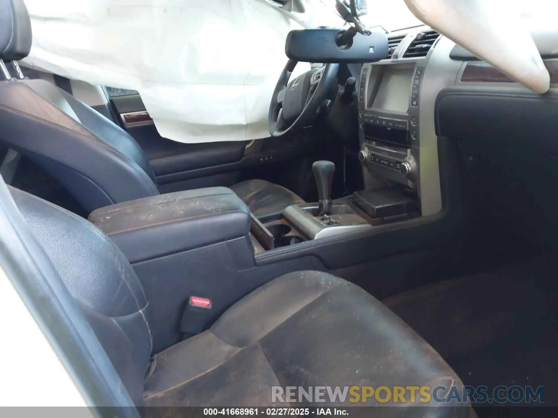5 Photograph of a damaged car JTJBM7FX8K5235114 LEXUS GX 460 2019