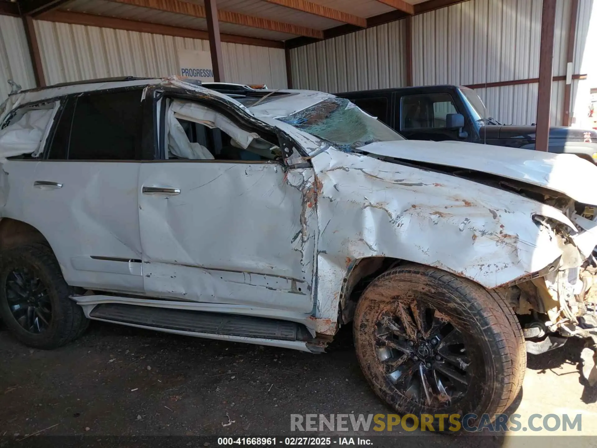 6 Photograph of a damaged car JTJBM7FX8K5235114 LEXUS GX 460 2019