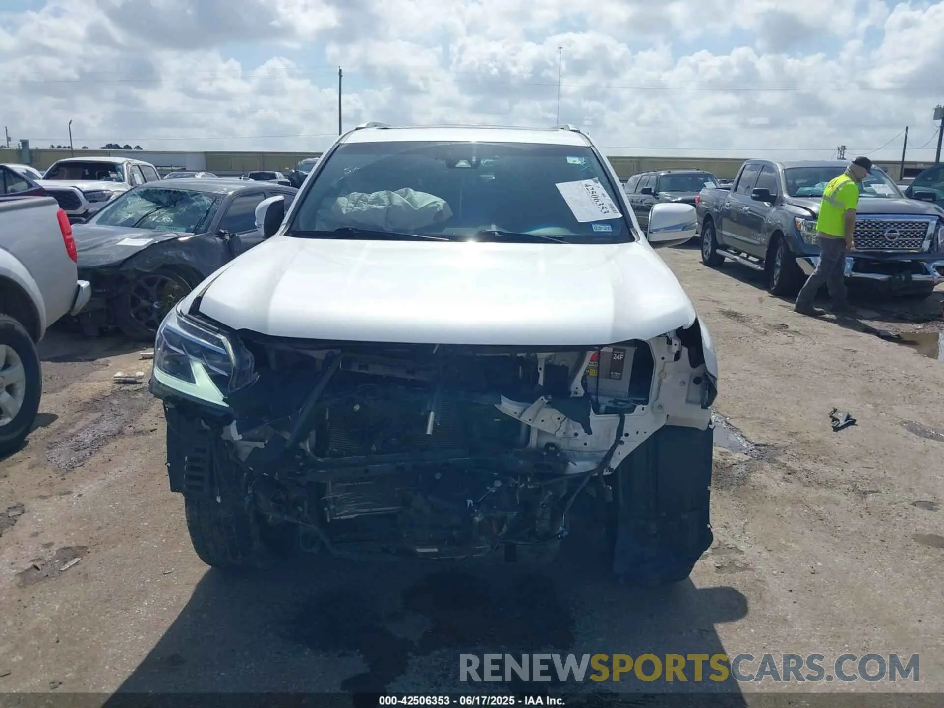 13 Photograph of a damaged car JTJAM7BX3L5246847 LEXUS GX 460 2020