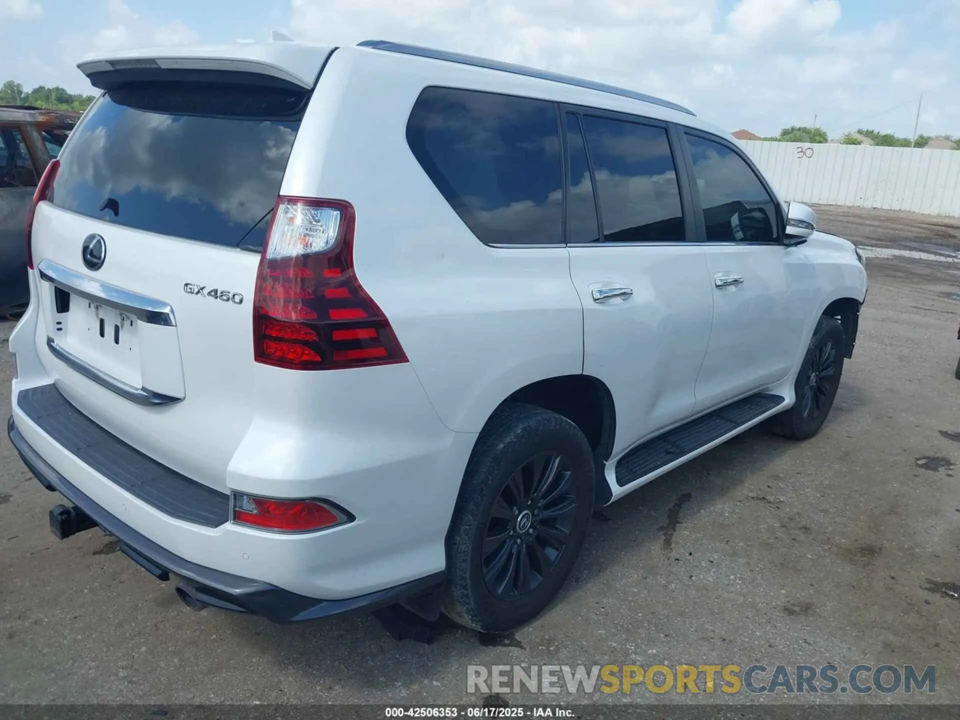 4 Photograph of a damaged car JTJAM7BX3L5246847 LEXUS GX 460 2020