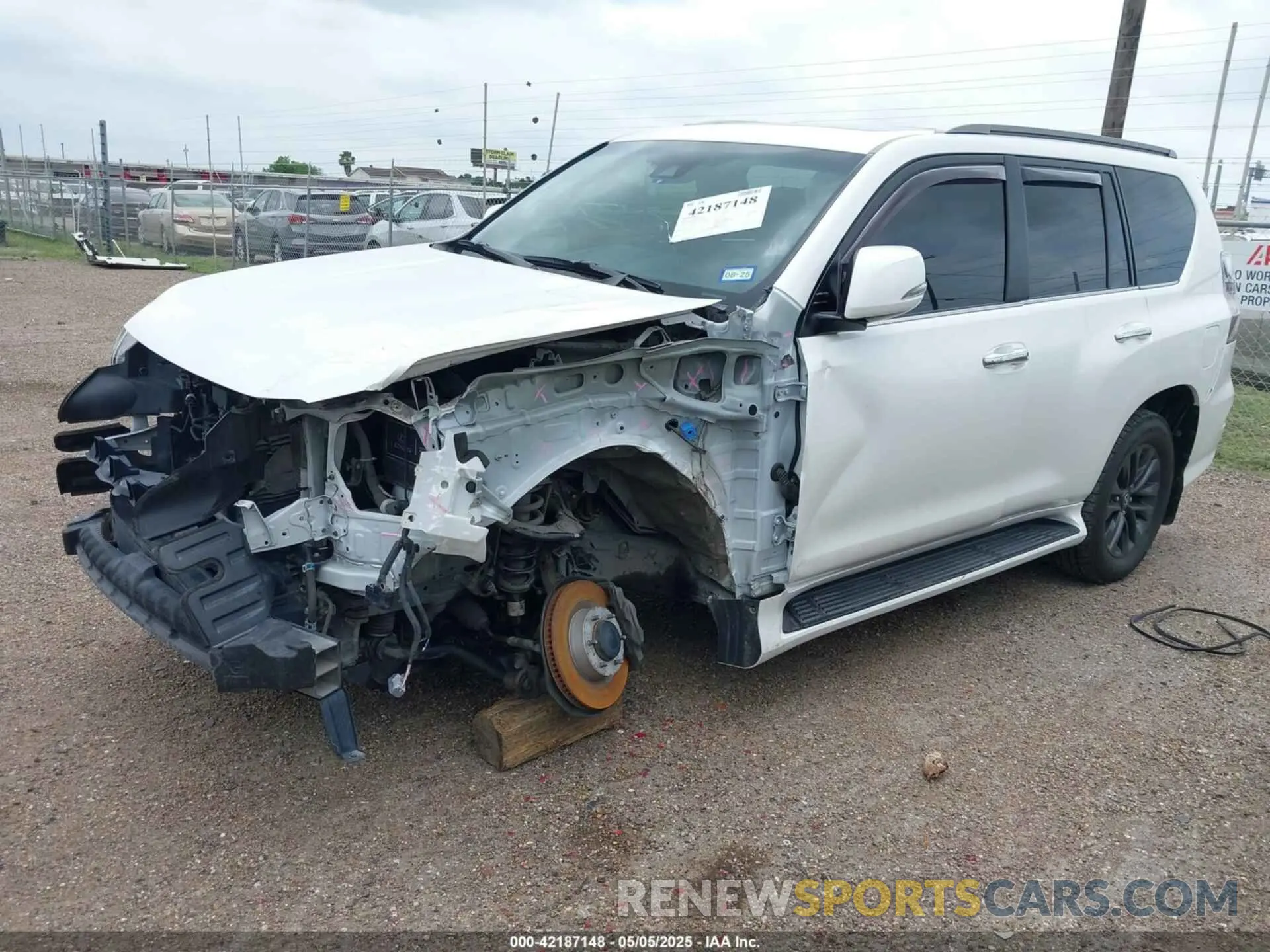2 Фотография поврежденного автомобиля JTJAM7BX6L5266770 LEXUS GX 460 2020