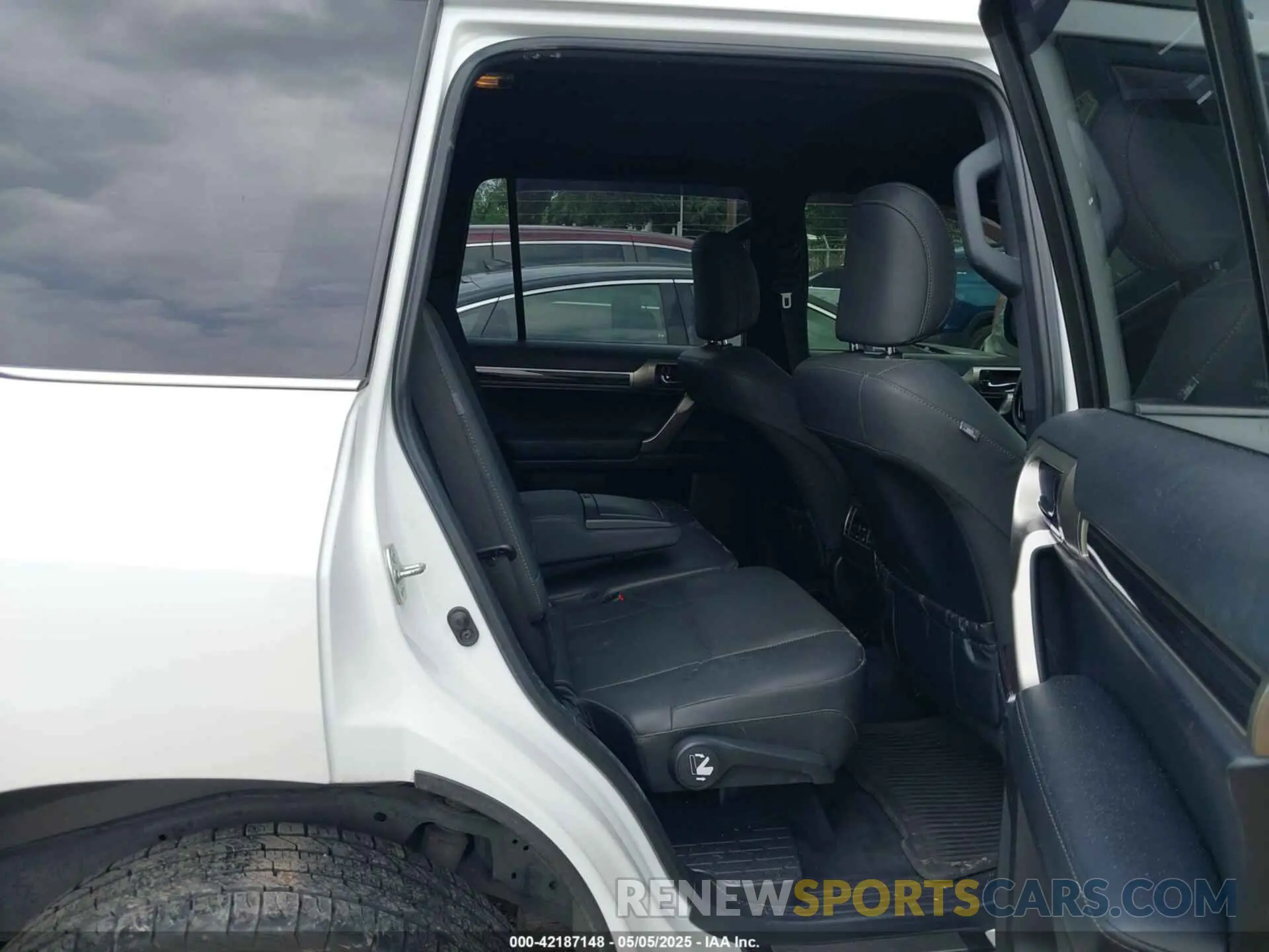 8 Фотография поврежденного автомобиля JTJAM7BX6L5266770 LEXUS GX 460 2020
