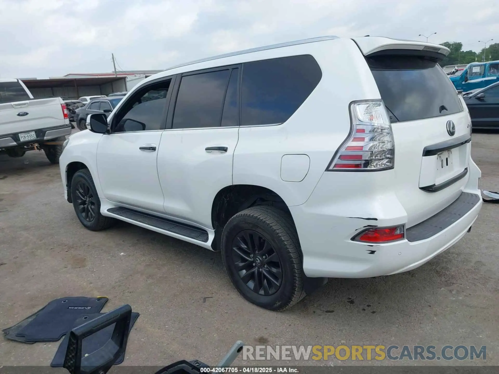3 Фотография поврежденного автомобиля JTJAM7BXXL5246683 LEXUS GX 460 2020