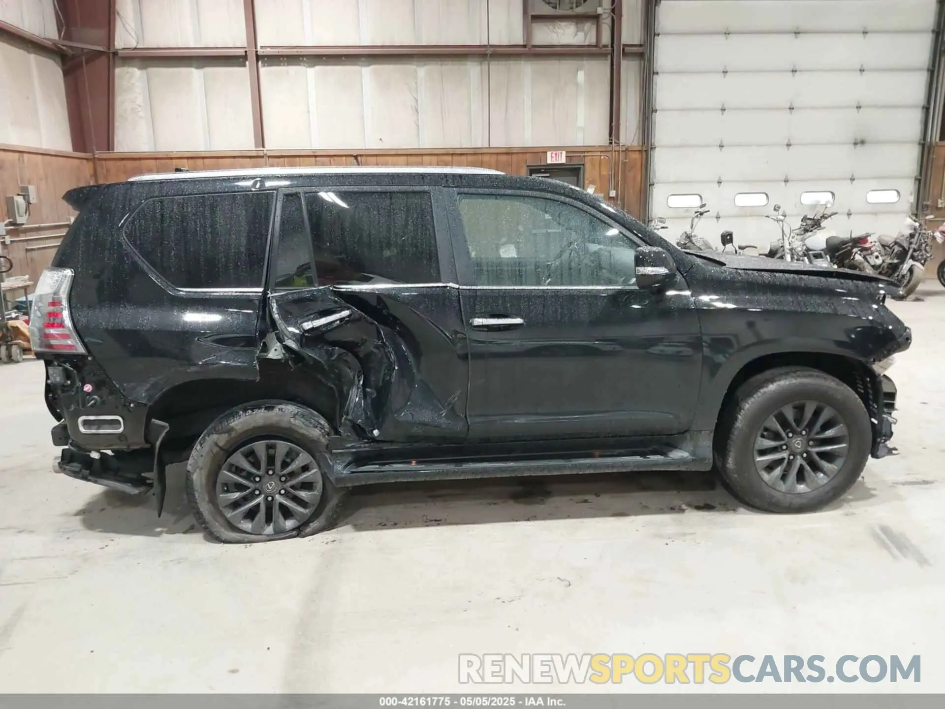 13 Фотография поврежденного автомобиля JTJAM7BX0M5304270 LEXUS GX 460 2021