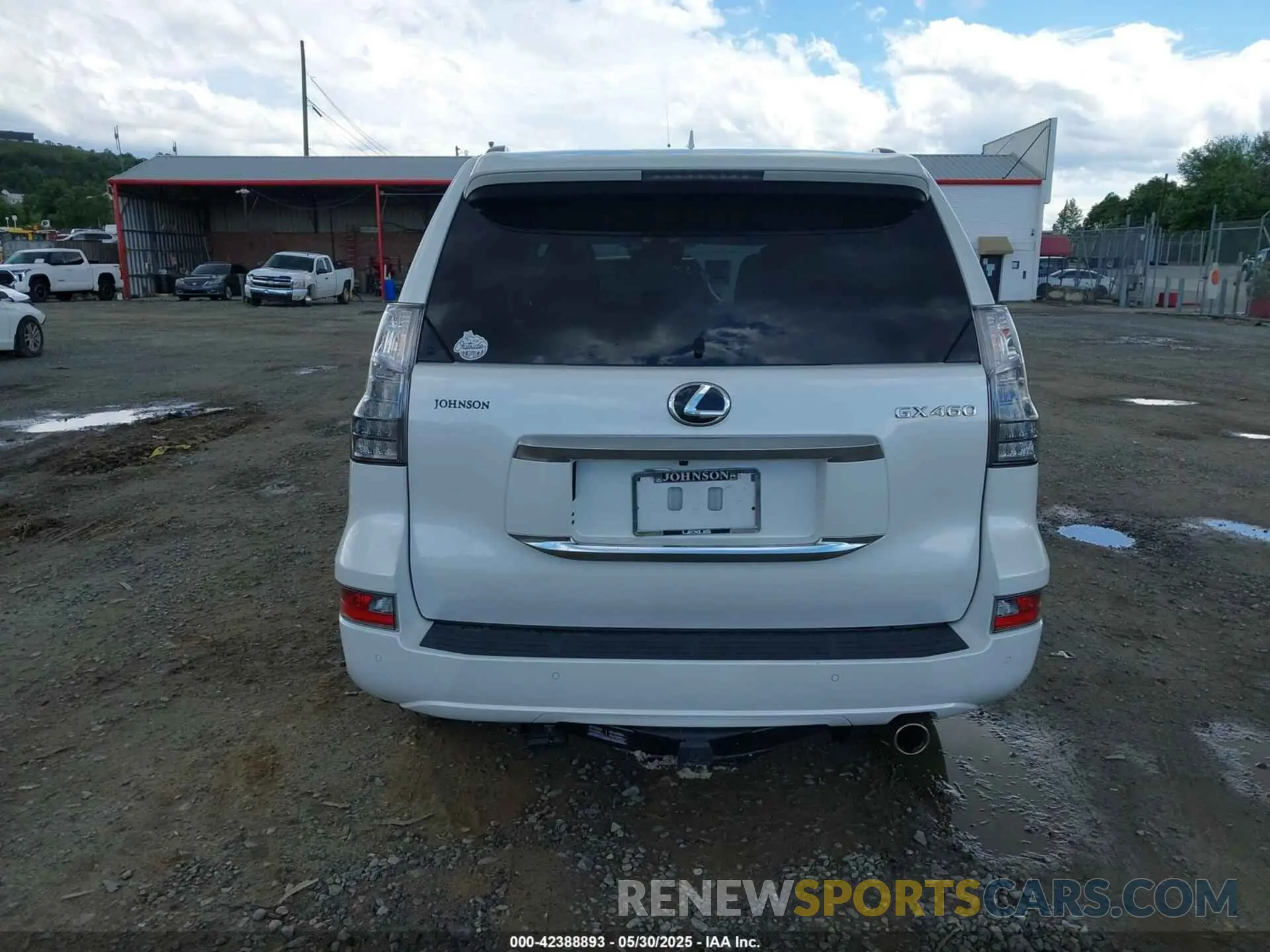 16 Photograph of a damaged car JTJAM7BXXM5292435 LEXUS GX 460 2021