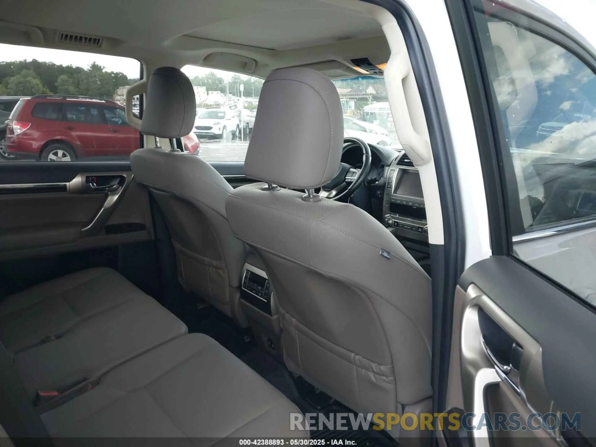 8 Photograph of a damaged car JTJAM7BXXM5292435 LEXUS GX 460 2021