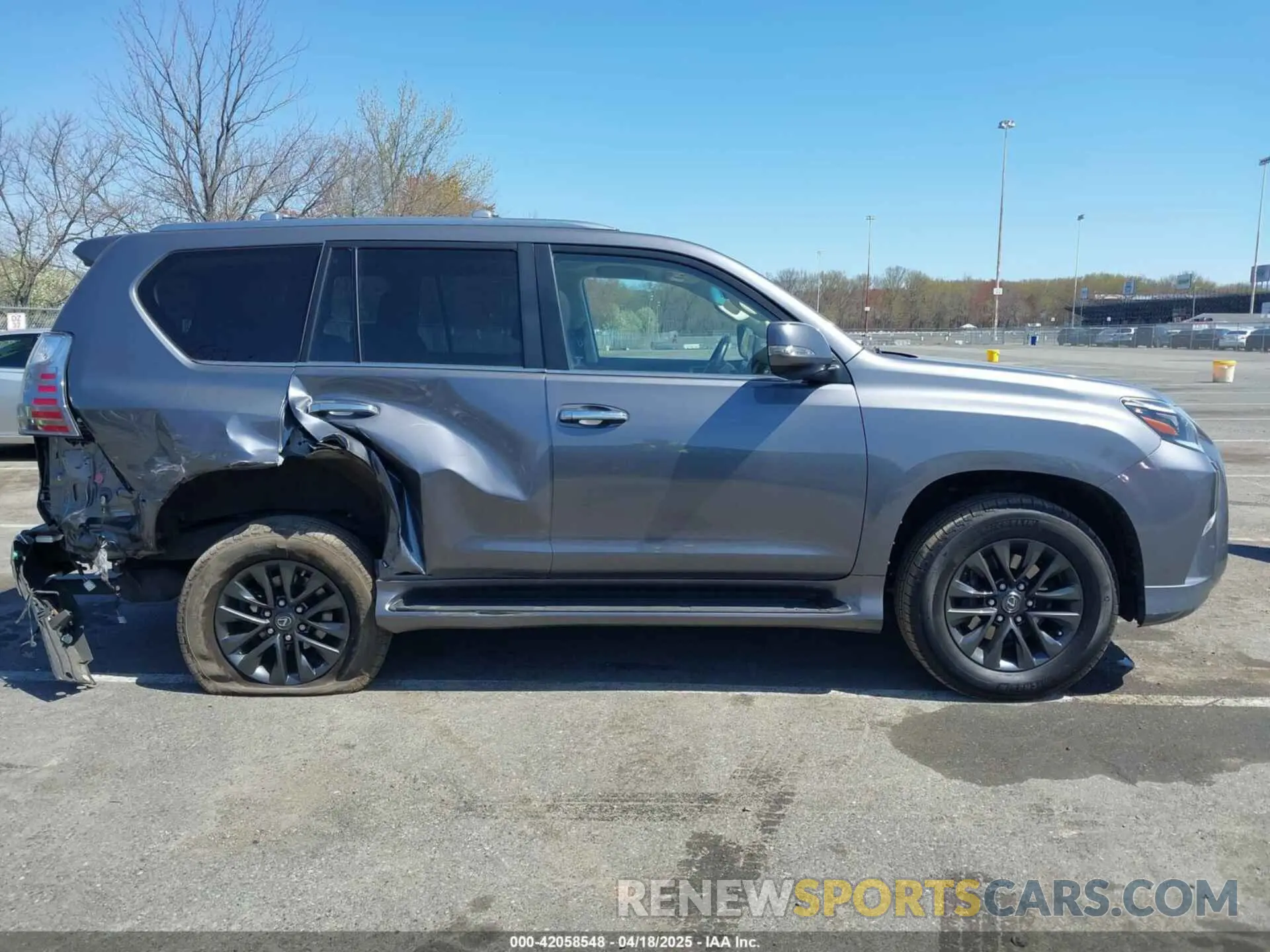 13 Фотография поврежденного автомобиля JTJAM7BX8N5328897 LEXUS GX 460 2022
