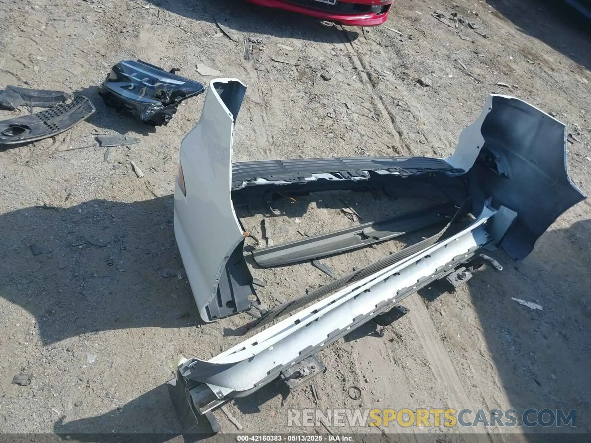 12 Фотография поврежденного автомобиля JTJKM7BX6N5315828 LEXUS GX 460 2022