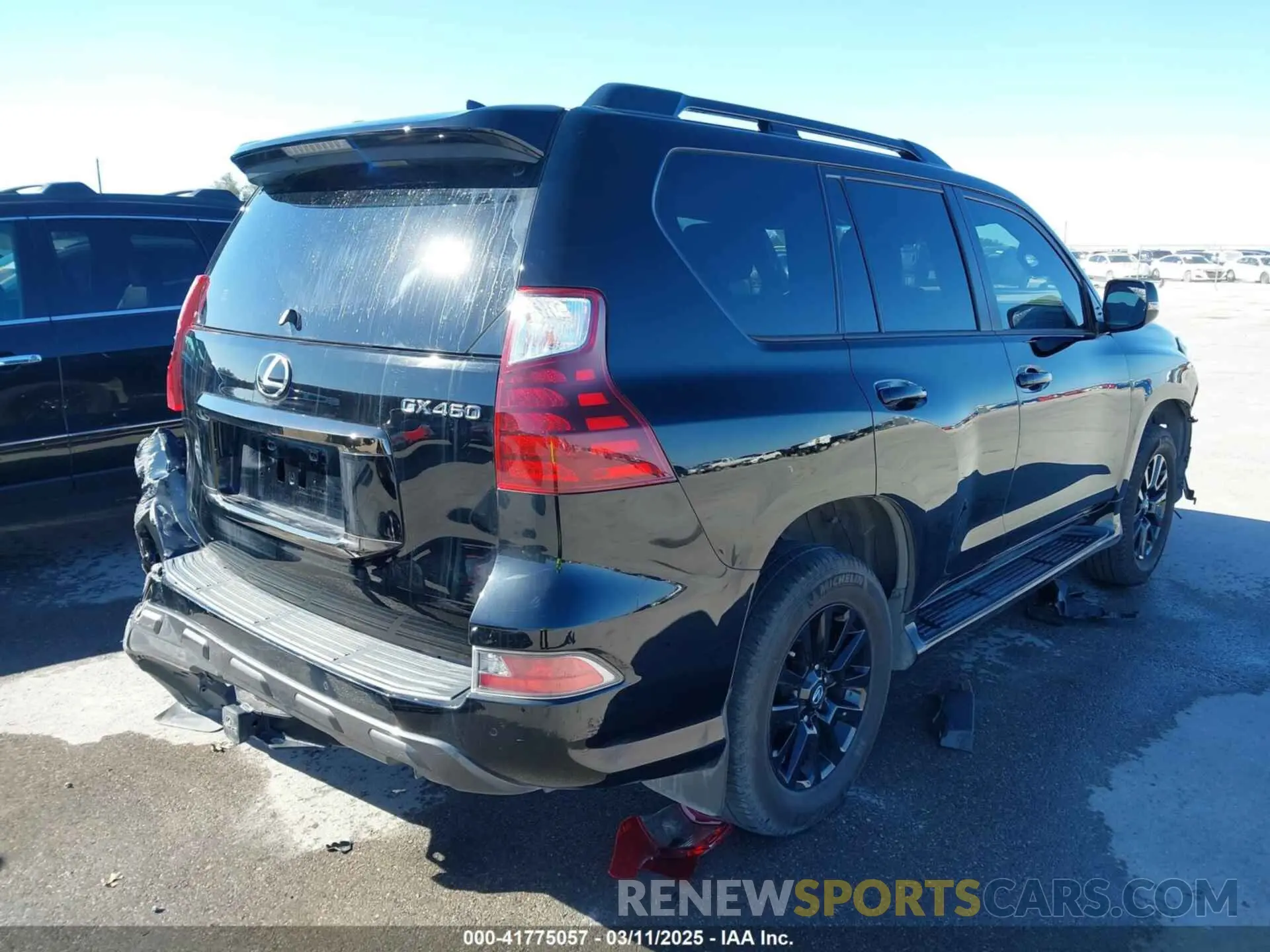 4 Photograph of a damaged car JTJKM7BX9N5311062 LEXUS GX 460 2022
