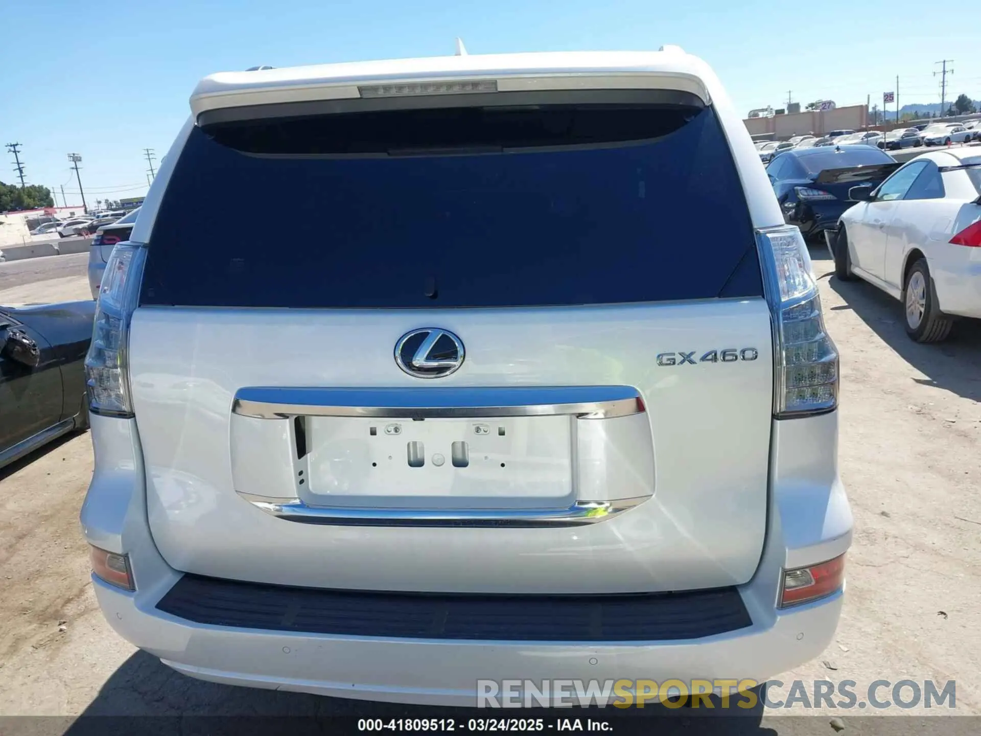 16 Фотография поврежденного автомобиля JTJAM7BX0P5372248 LEXUS GX 460 2023