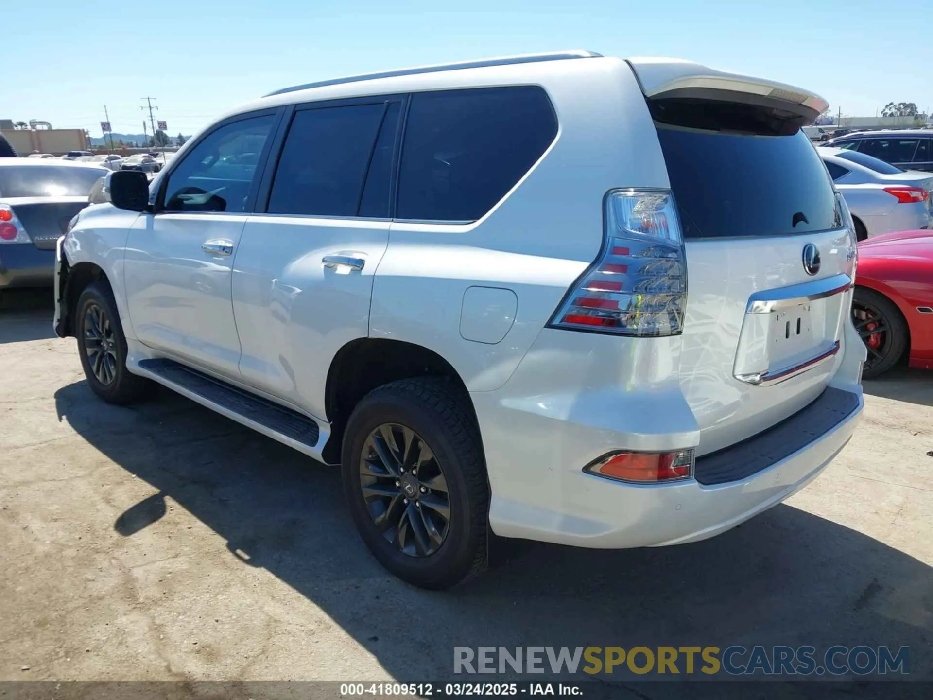 3 Фотография поврежденного автомобиля JTJAM7BX0P5372248 LEXUS GX 460 2023