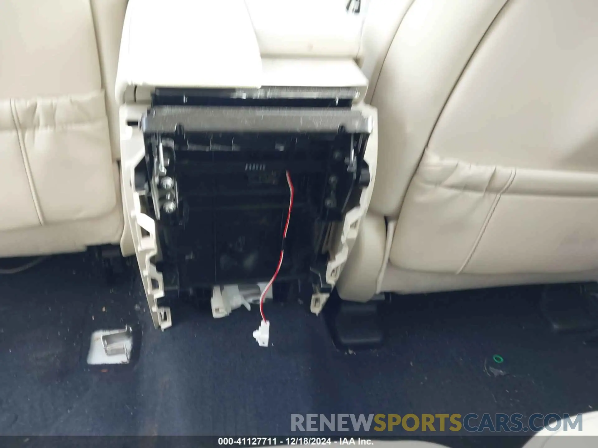 19 Фотография поврежденного автомобиля JTJAM7BX8P5377942 LEXUS GX 460 2023