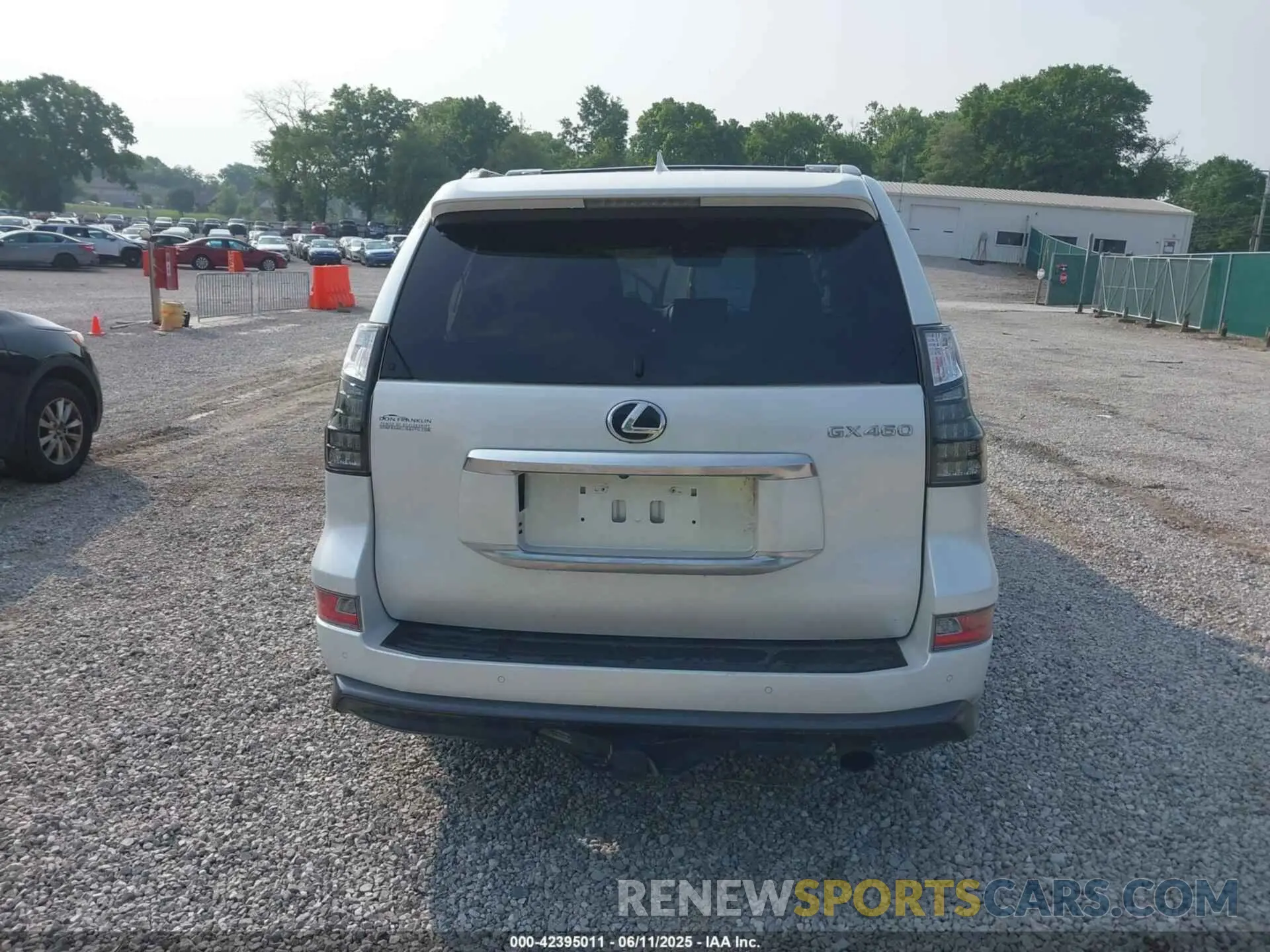 16 Photograph of a damaged car JTJGM7BX2P5361715 LEXUS GX 460 2023