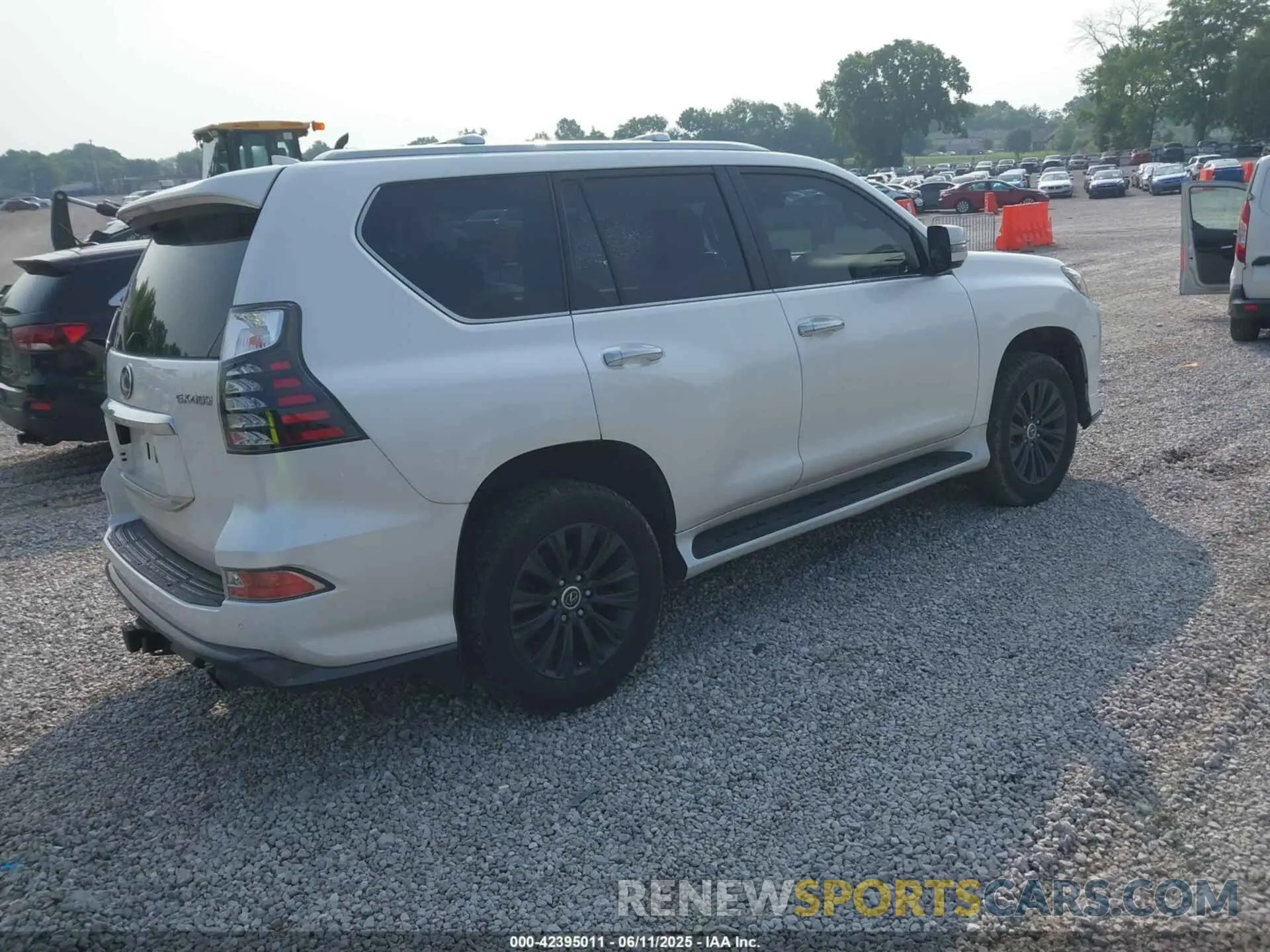 4 Photograph of a damaged car JTJGM7BX2P5361715 LEXUS GX 460 2023