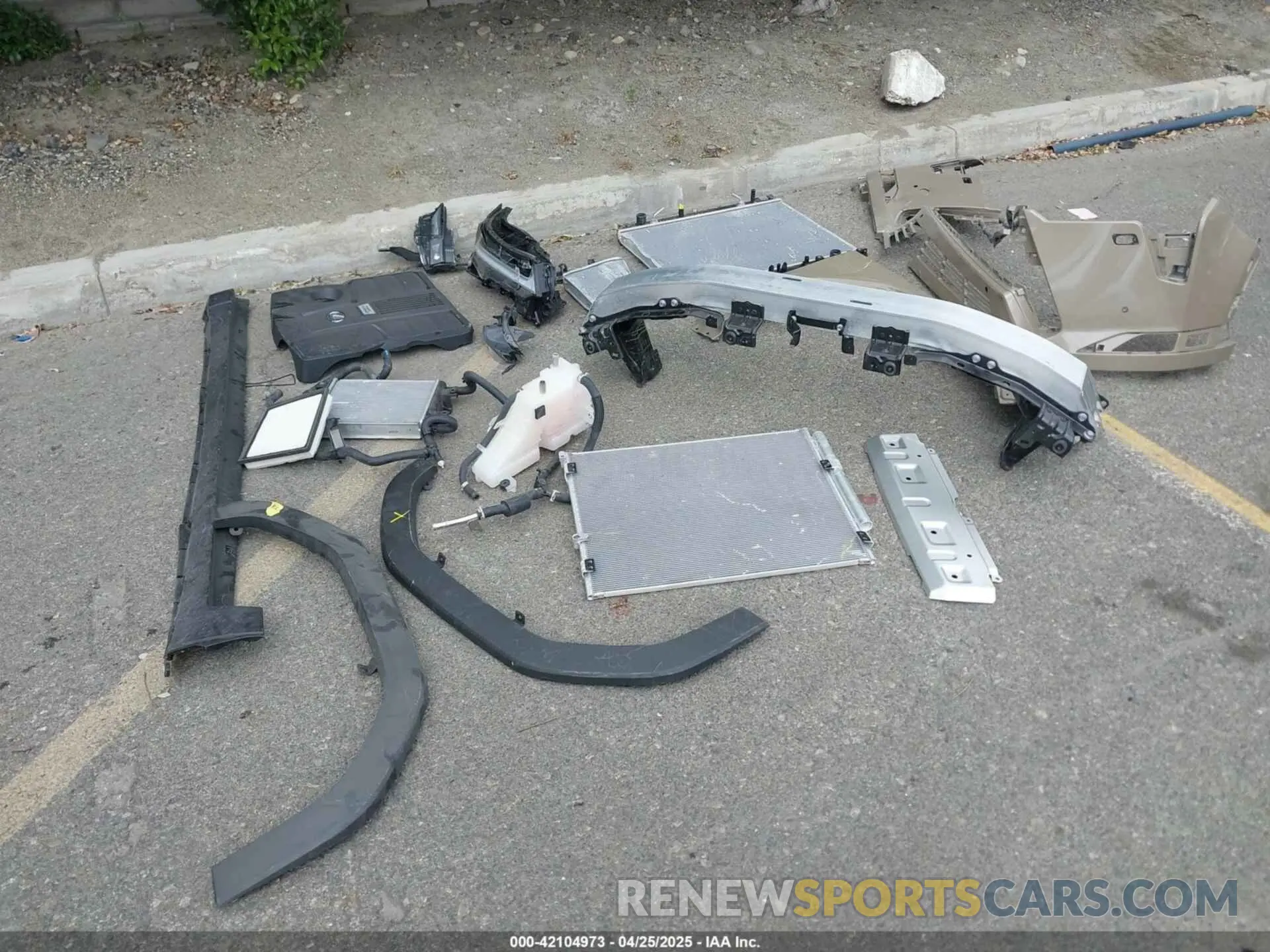 12 Фотография поврежденного автомобиля JTJTBCDX3R5022345 LEXUS GX 550 2024