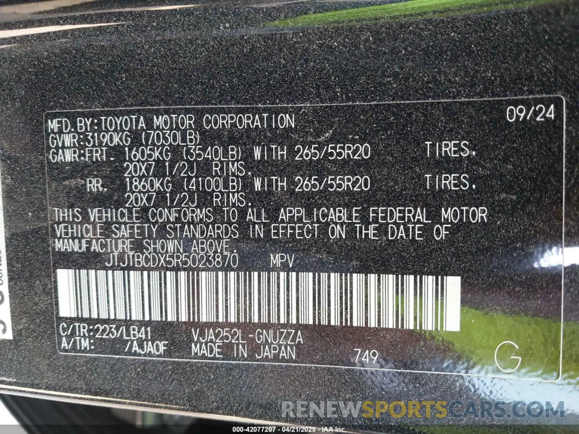 9 Фотография поврежденного автомобиля JTJTBCDX5R5023870 LEXUS GX 550 2024