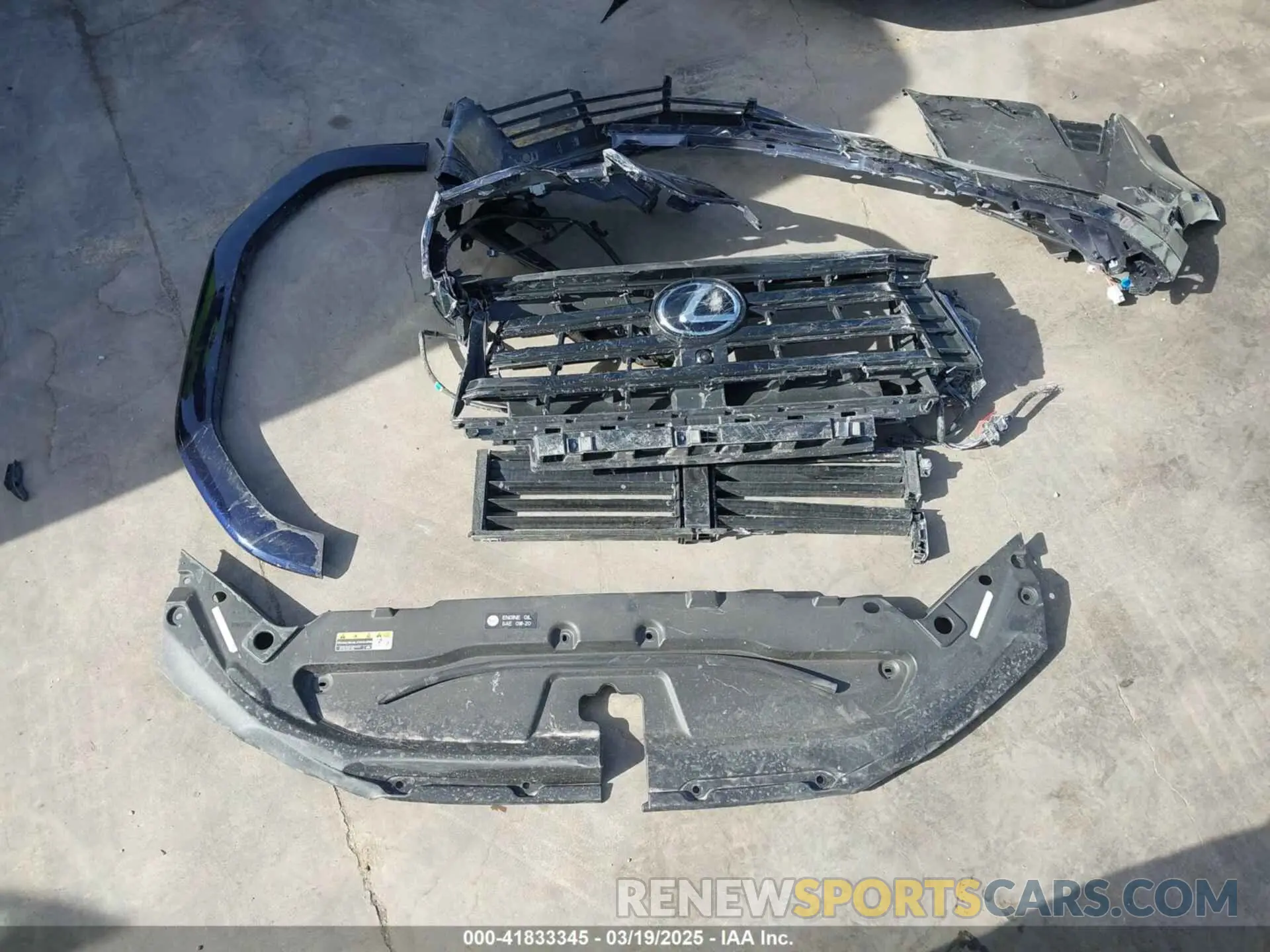 12 Фотография поврежденного автомобиля JTJVBCDX7R5009977 LEXUS GX 550 2024