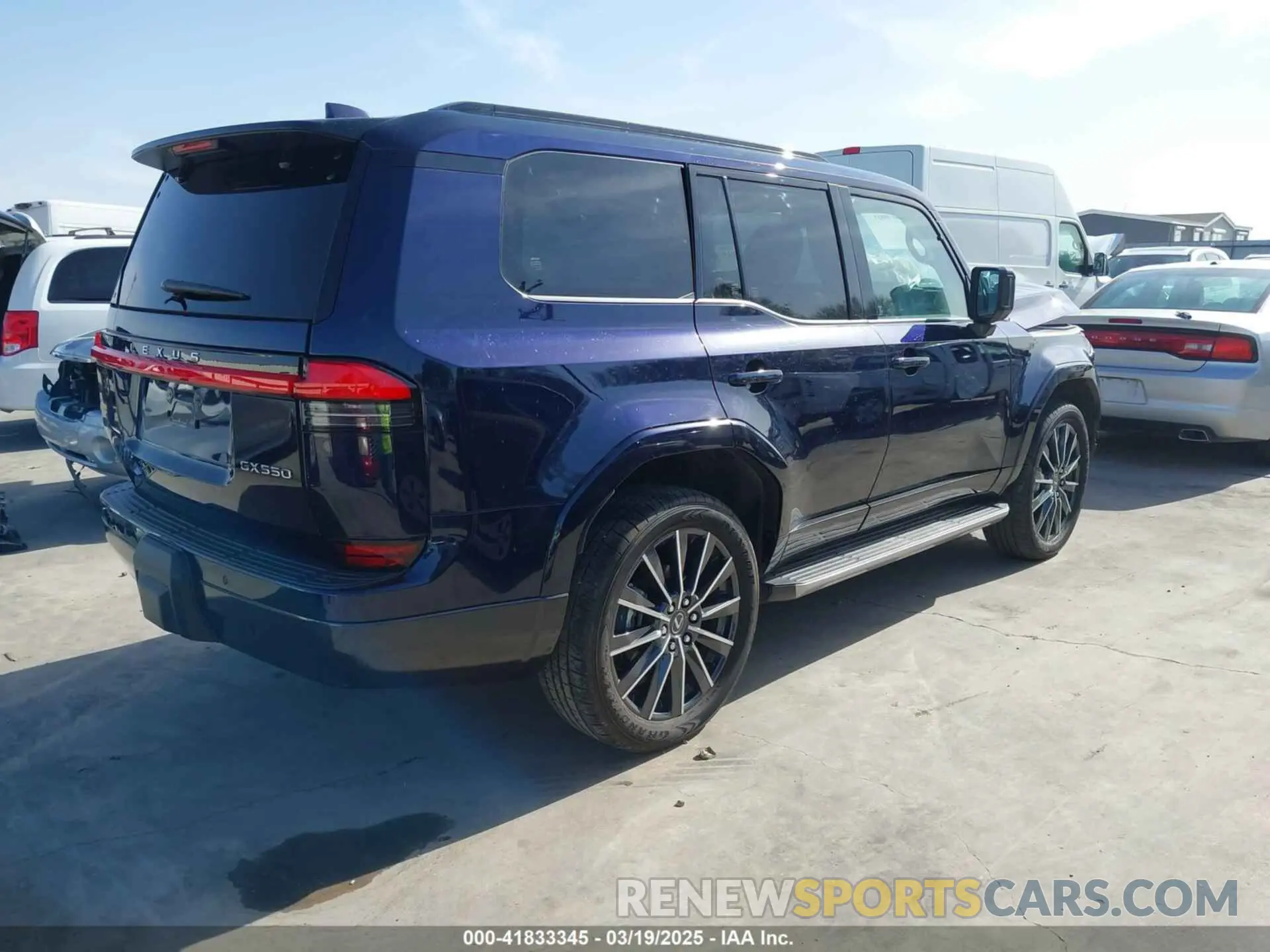 4 Фотография поврежденного автомобиля JTJVBCDX7R5009977 LEXUS GX 550 2024