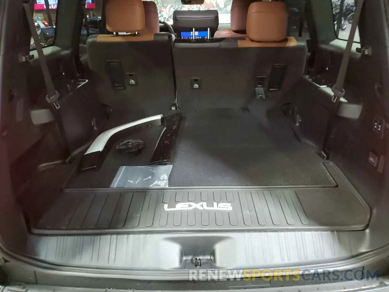 12 Фотография поврежденного автомобиля JTJVBCDX6R5022512 LEXUS GX 550 LUX 2024
