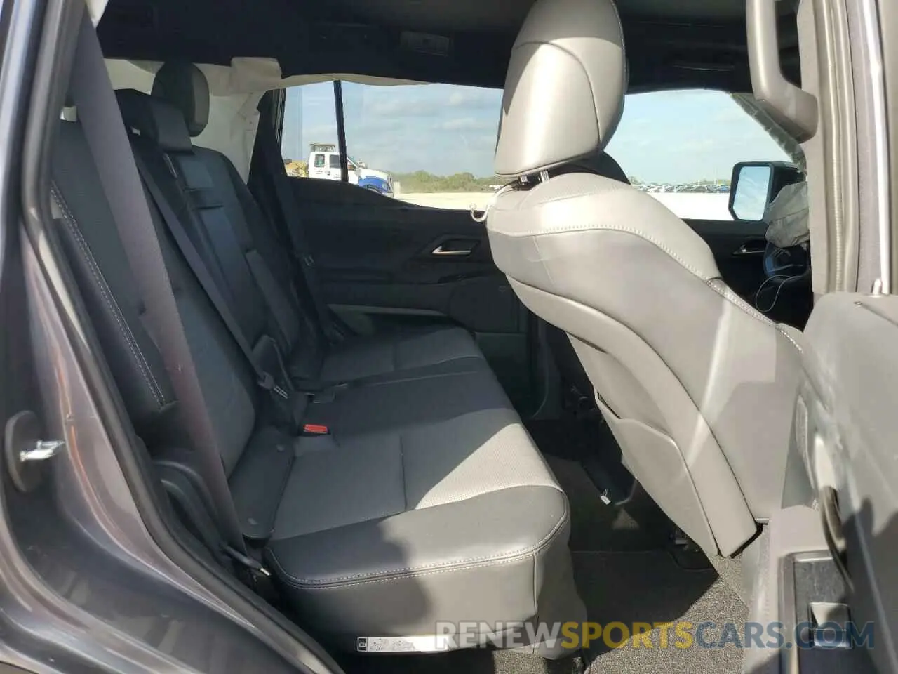 11 Фотография поврежденного автомобиля JTJVBCDX7R5007906 LEXUS GX 550 LUX 2024