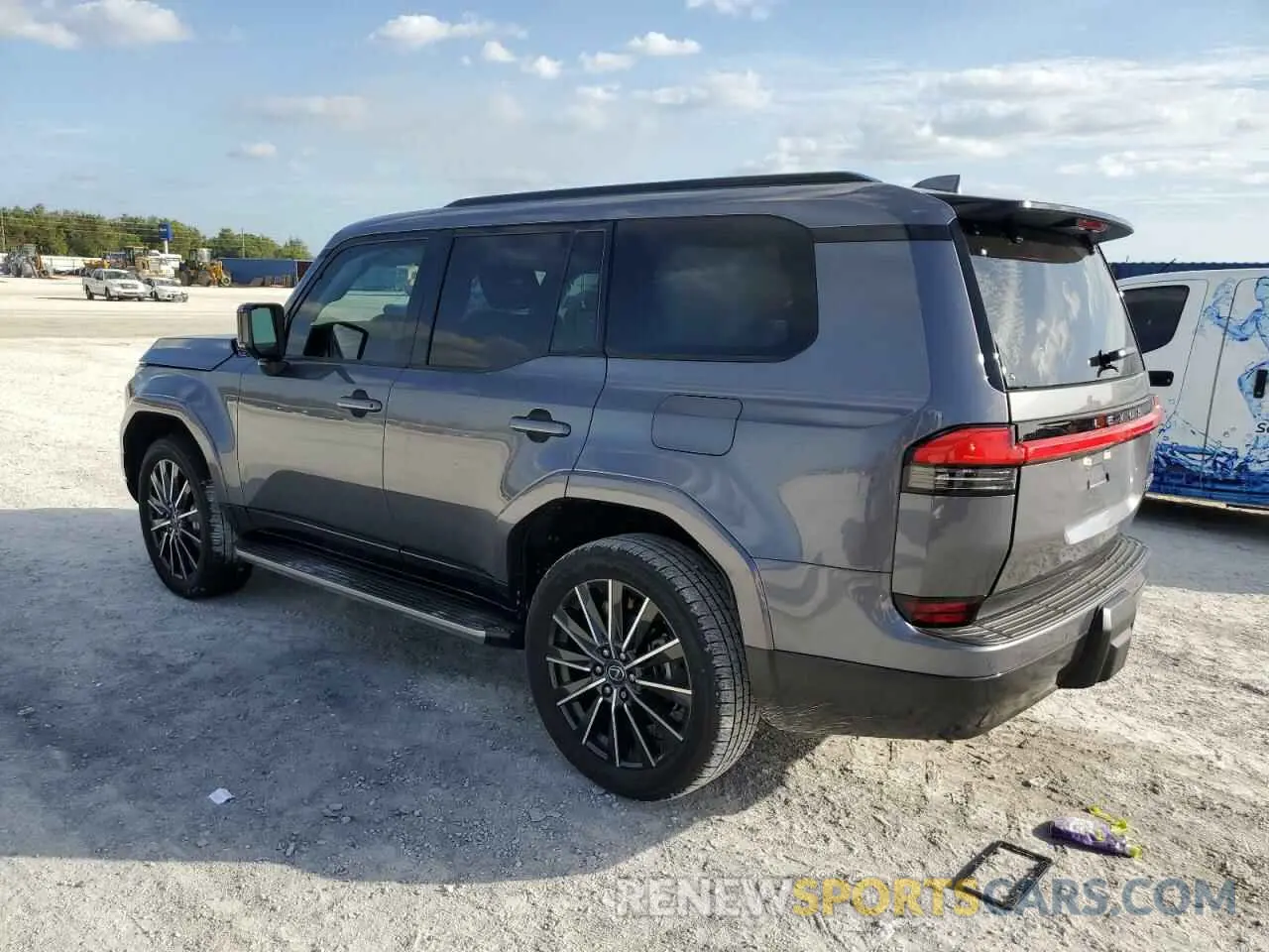 2 Фотография поврежденного автомобиля JTJVBCDX7R5007906 LEXUS GX 550 LUX 2024