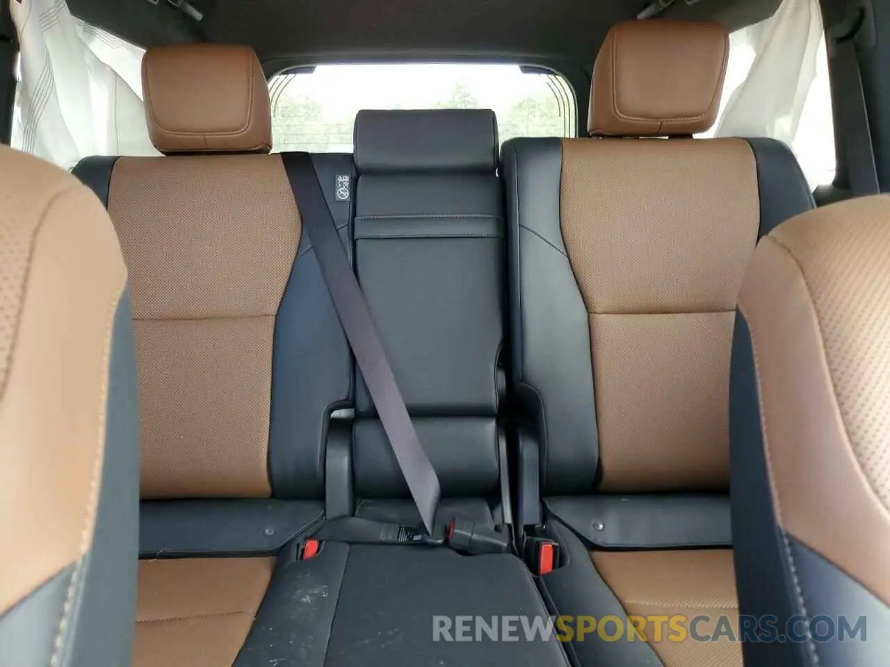 10 Фотография поврежденного автомобиля JTJTBCDX5R5023593 LEXUS GX 550 PRE 2024