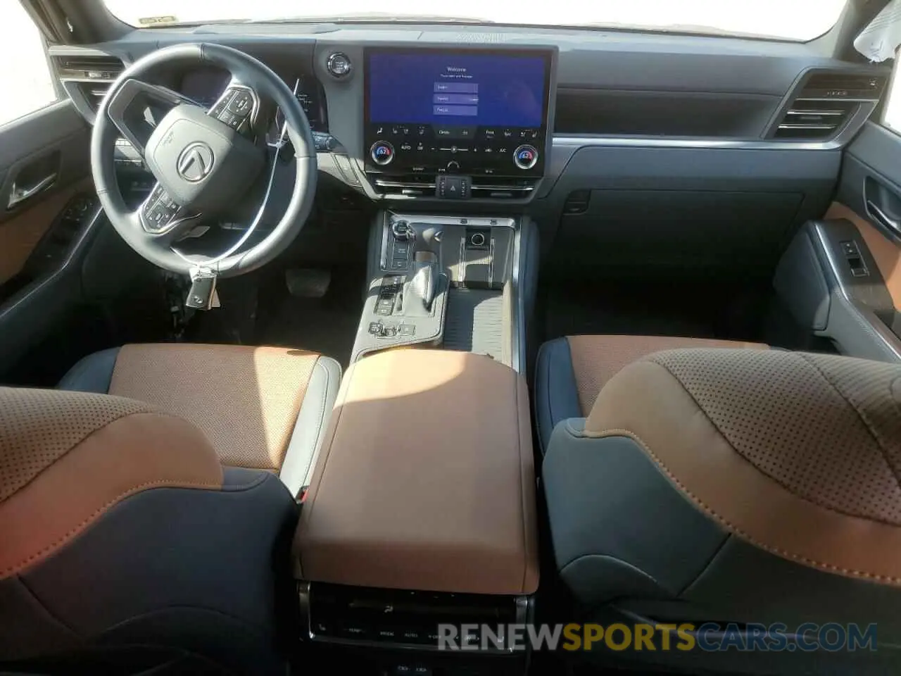 8 Фотография поврежденного автомобиля JTJTBCDX5R5023593 LEXUS GX 550 PRE 2024