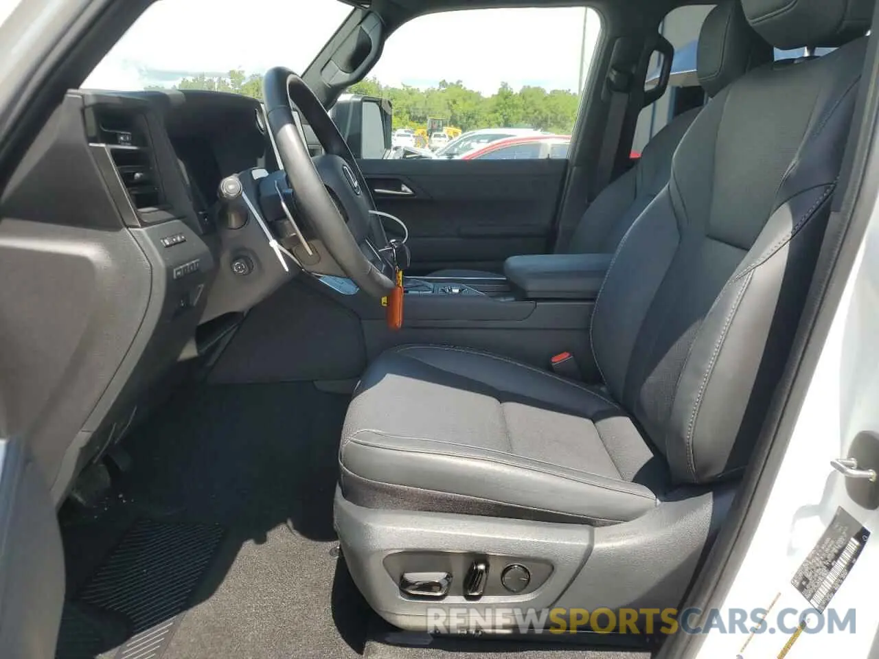 7 Фотография поврежденного автомобиля JTJTBCDX9R5008451 LEXUS GX 550 PRE 2024