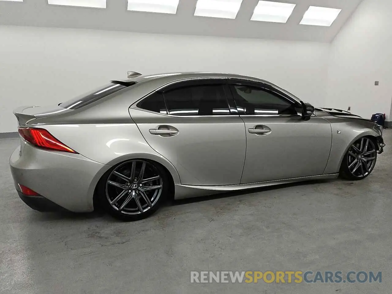 3 Фотография поврежденного автомобиля JTHBA1D21K5099939 LEXUS IS 2019
