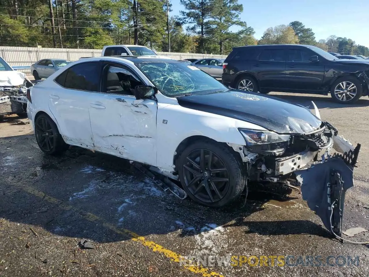 4 Фотография поврежденного автомобиля JTHBA1D22K5085872 LEXUS IS 2019