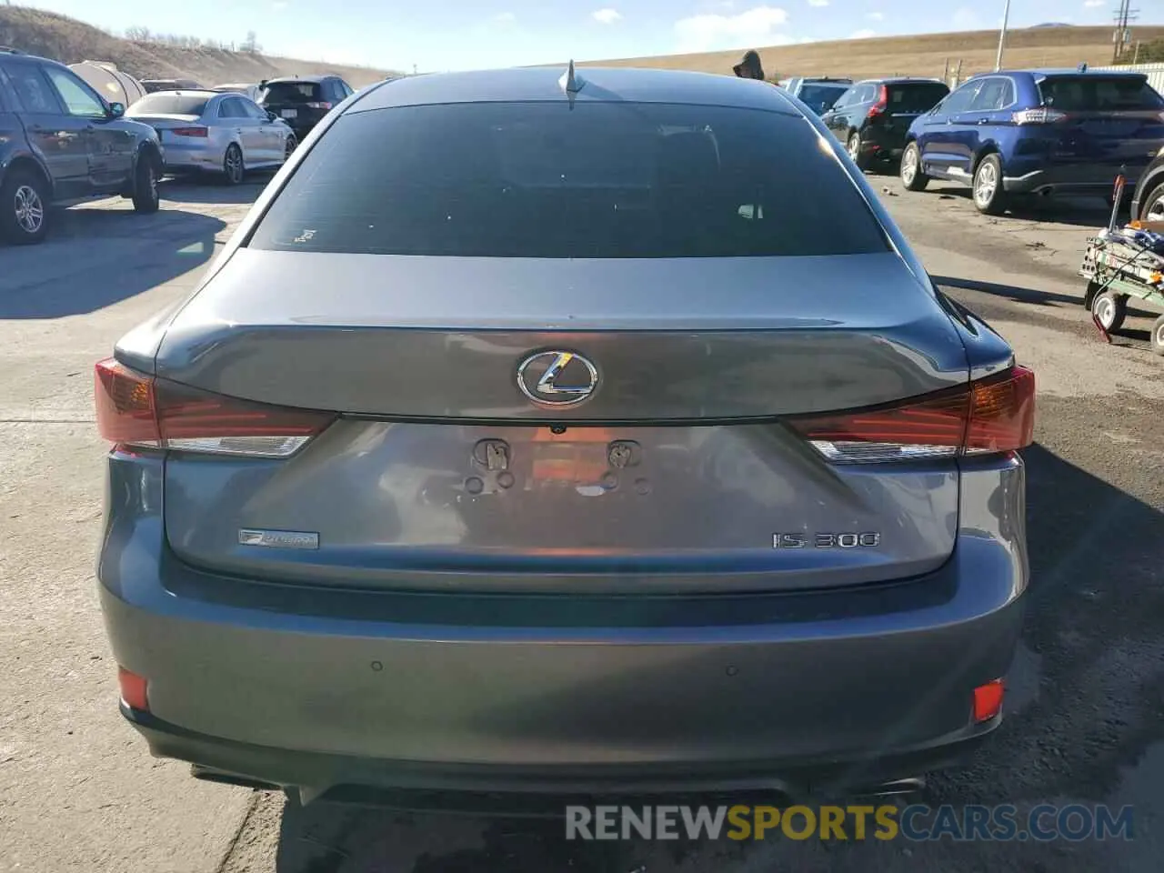 6 Фотография поврежденного автомобиля JTHBA1D22K5093406 LEXUS IS 2019