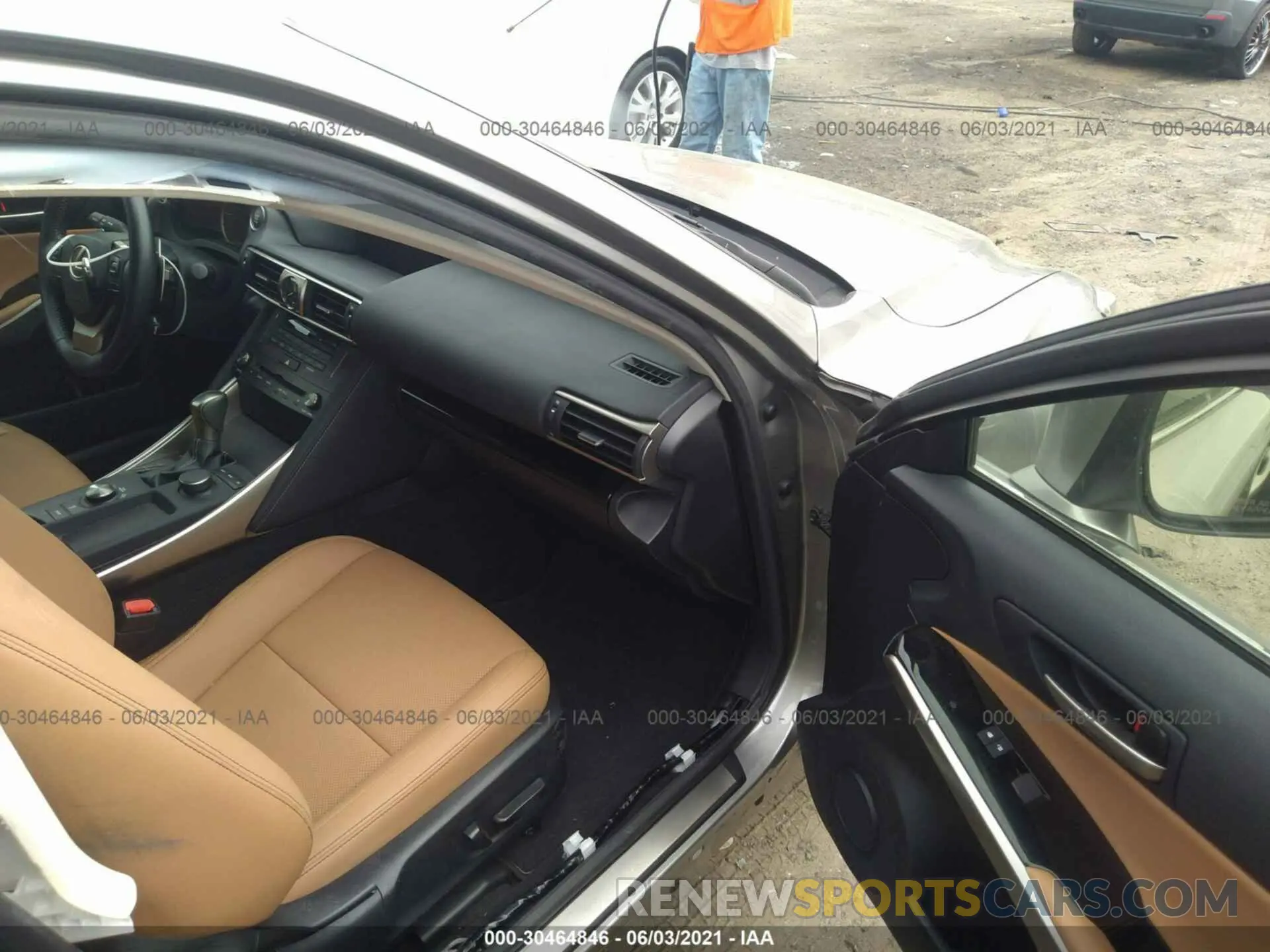 5 Фотография поврежденного автомобиля JTHBA1D24K5098820 LEXUS IS 2019