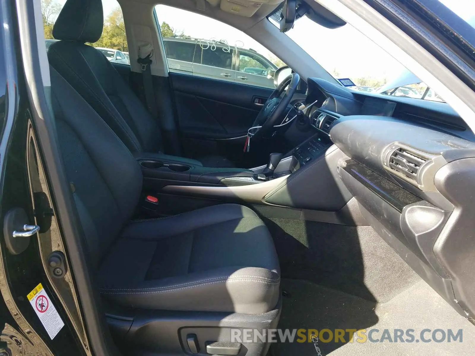 5 Photograph of a damaged car JTHBA1D27K5087164 LEXUS IS 2019
