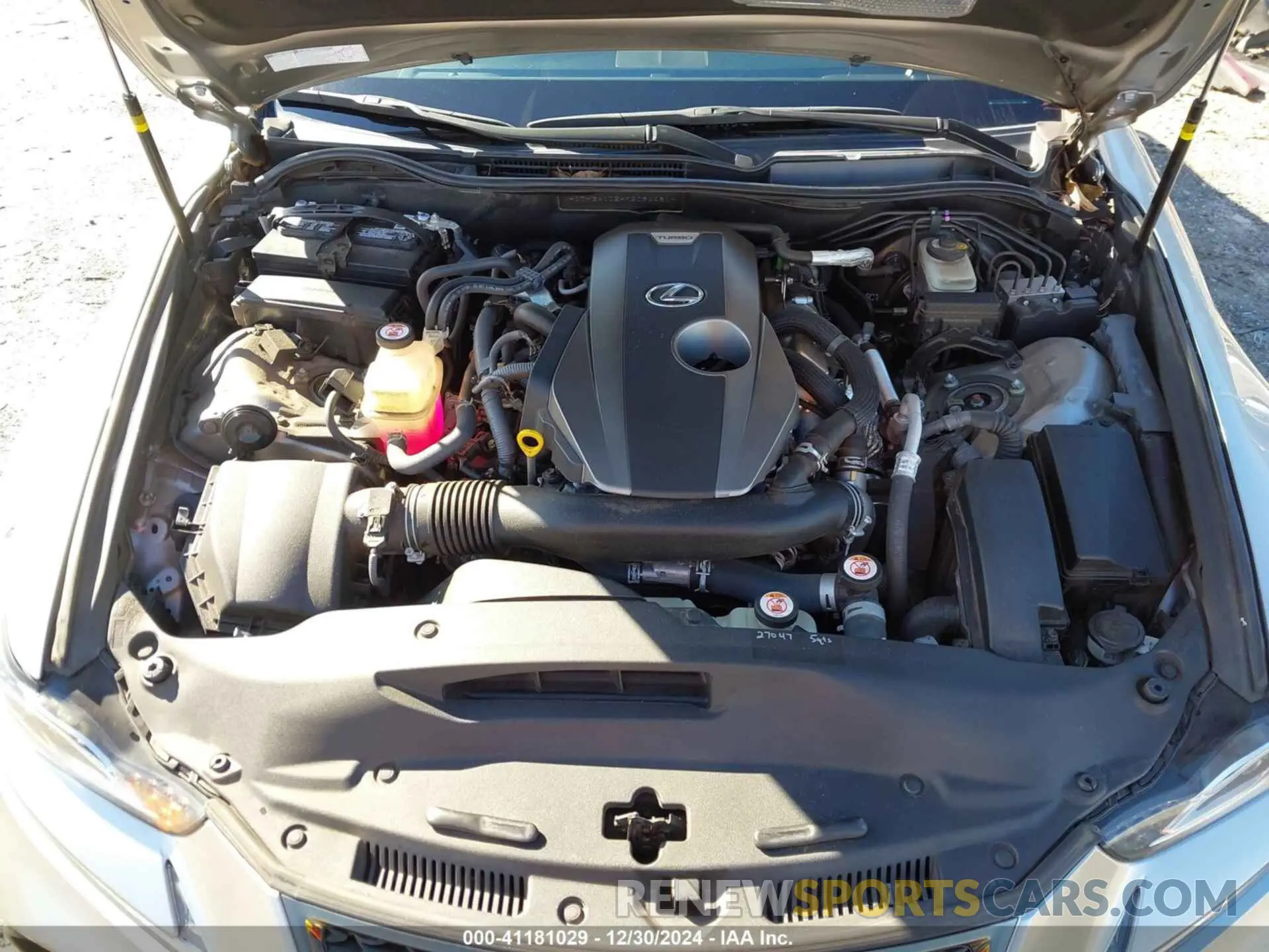10 Photograph of a damaged car JTHBA1D2XK5094481 LEXUS IS 2019