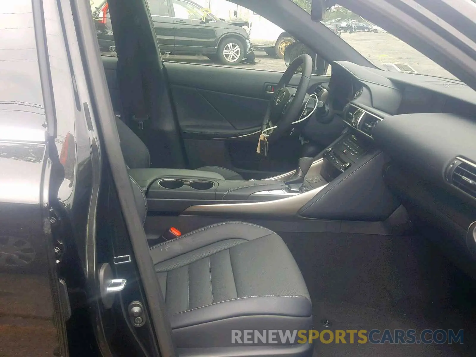 5 Photograph of a damaged car JTHC81D20K5037433 LEXUS IS 2019