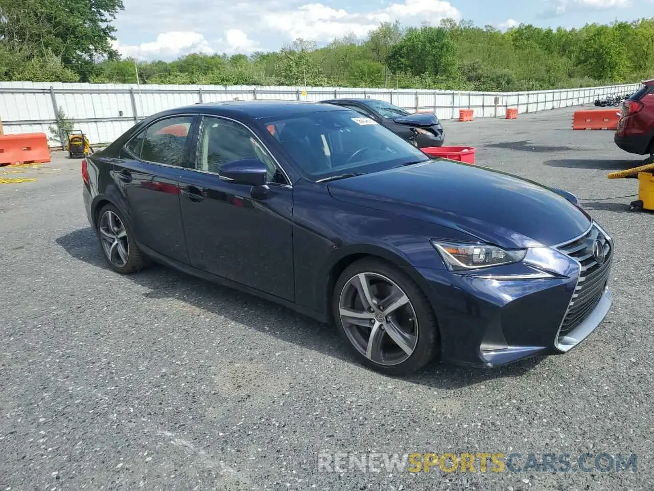 4 Фотография поврежденного автомобиля JTHC81D24K5034485 LEXUS IS 2019