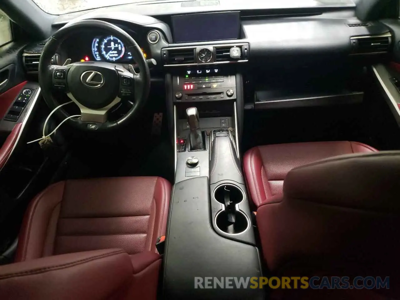 8 Фотография поврежденного автомобиля JTHC81D28K5037583 LEXUS IS 2019