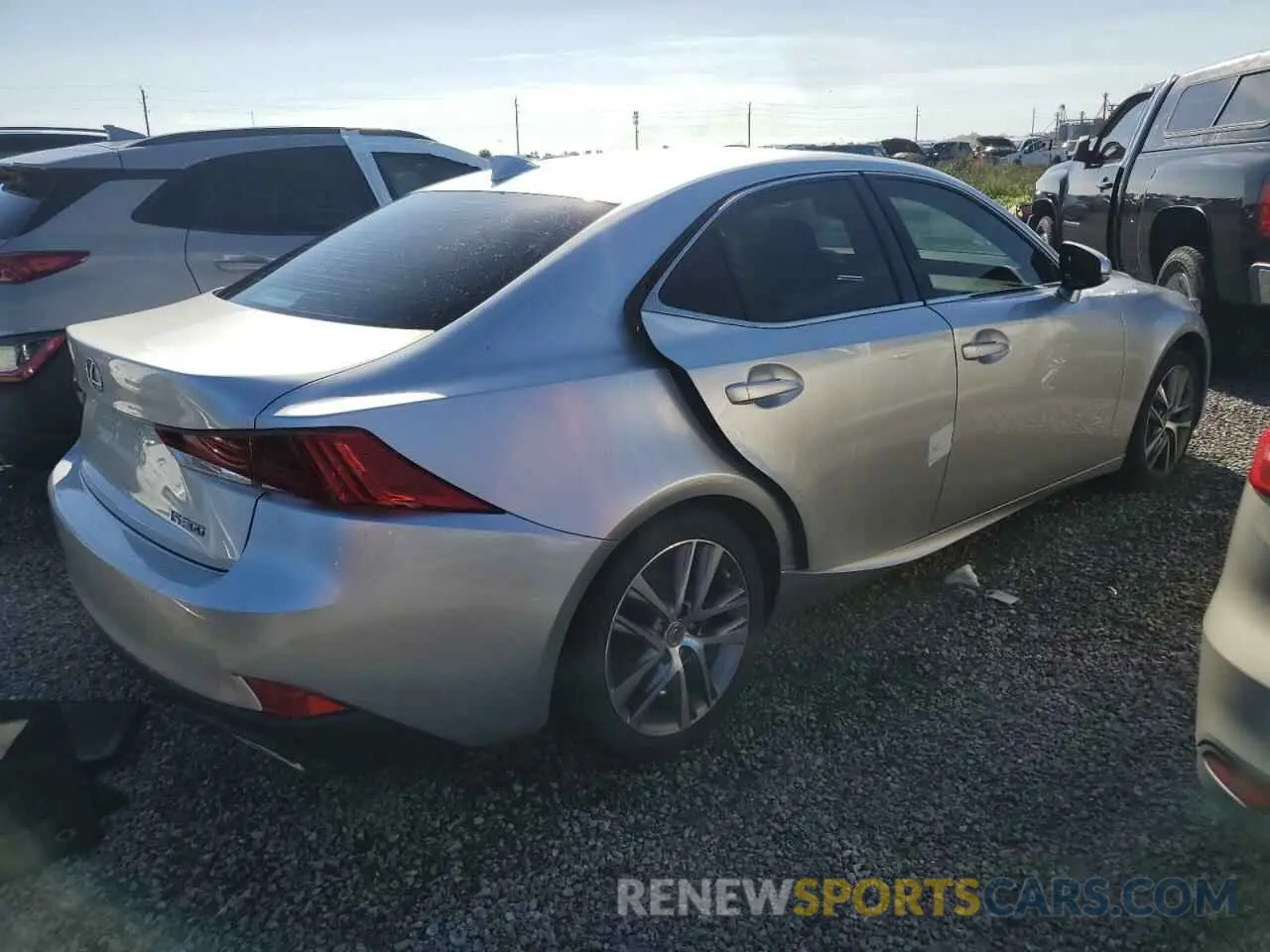 3 Фотография поврежденного автомобиля JTHAA1D29L5104849 LEXUS IS 2020