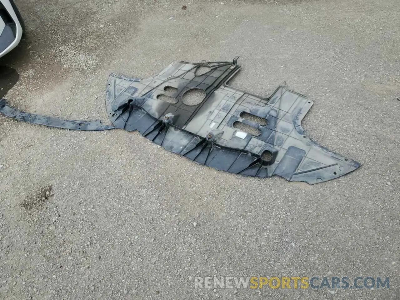 12 Фотография поврежденного автомобиля JTHD81F27L5042230 LEXUS IS 2020