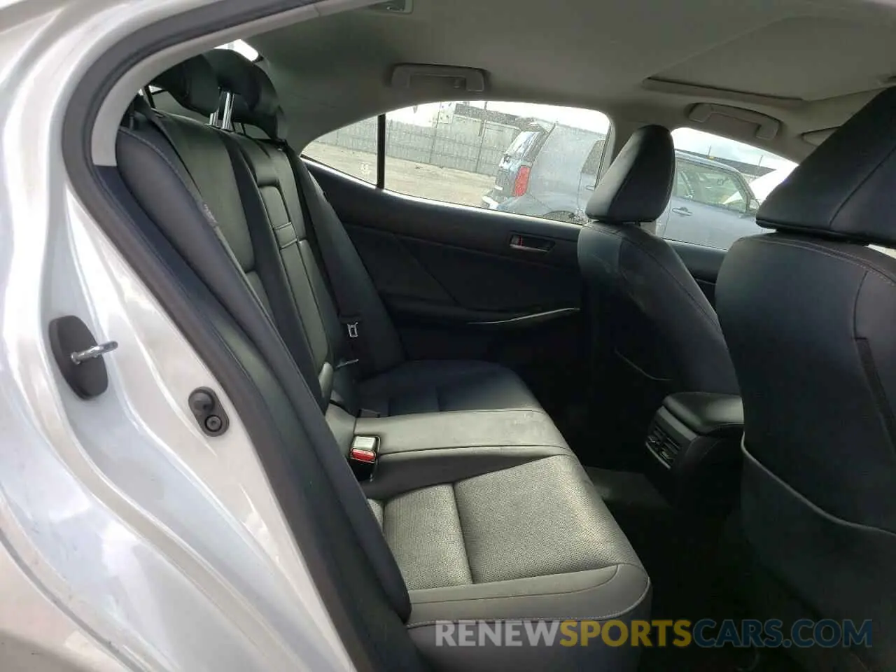 6 Фотография поврежденного автомобиля JTHDA1D22L5107377 LEXUS IS 2020