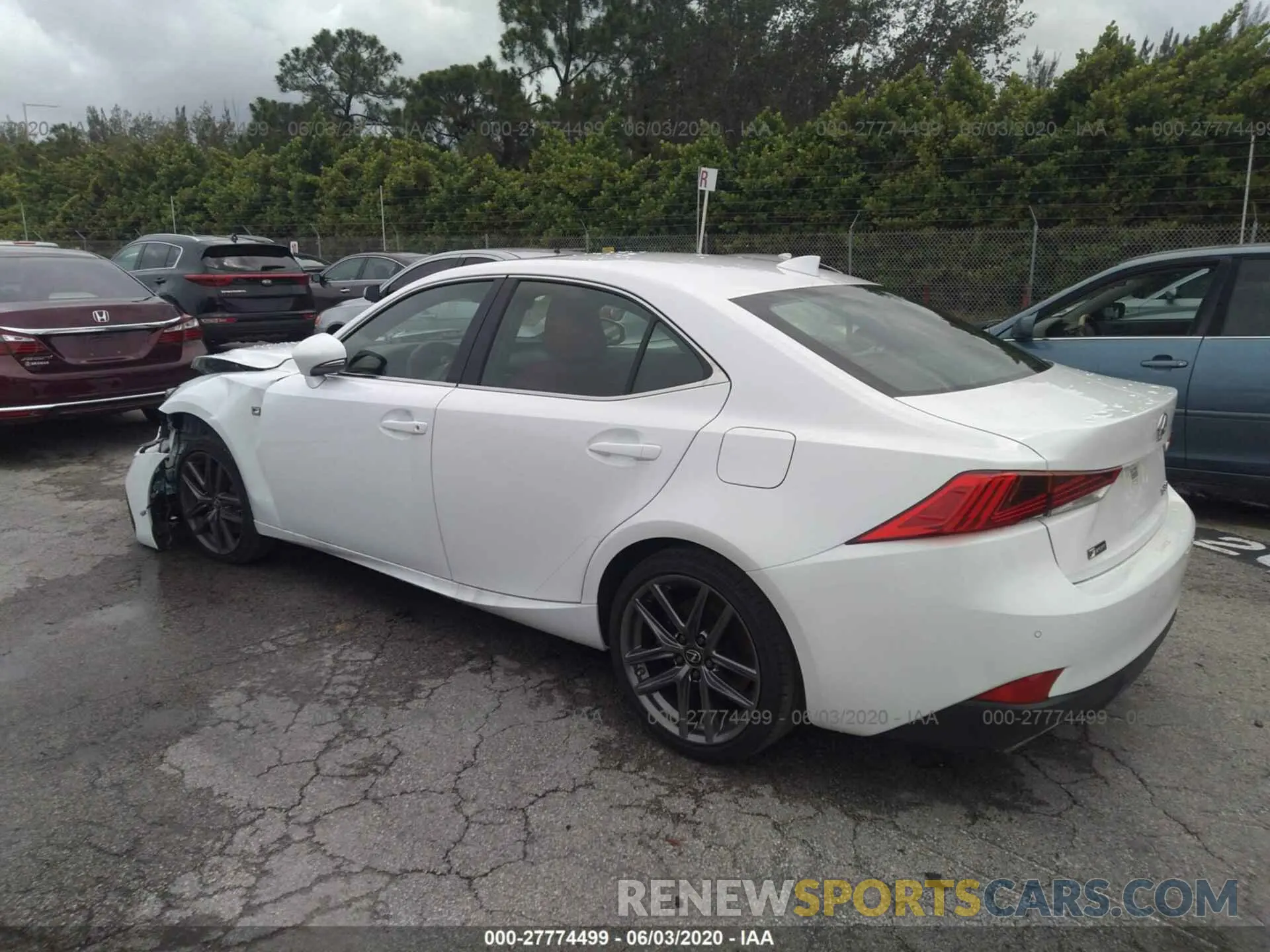 3 Фотография поврежденного автомобиля JTHGA1D26L5104043 LEXUS IS 2020
