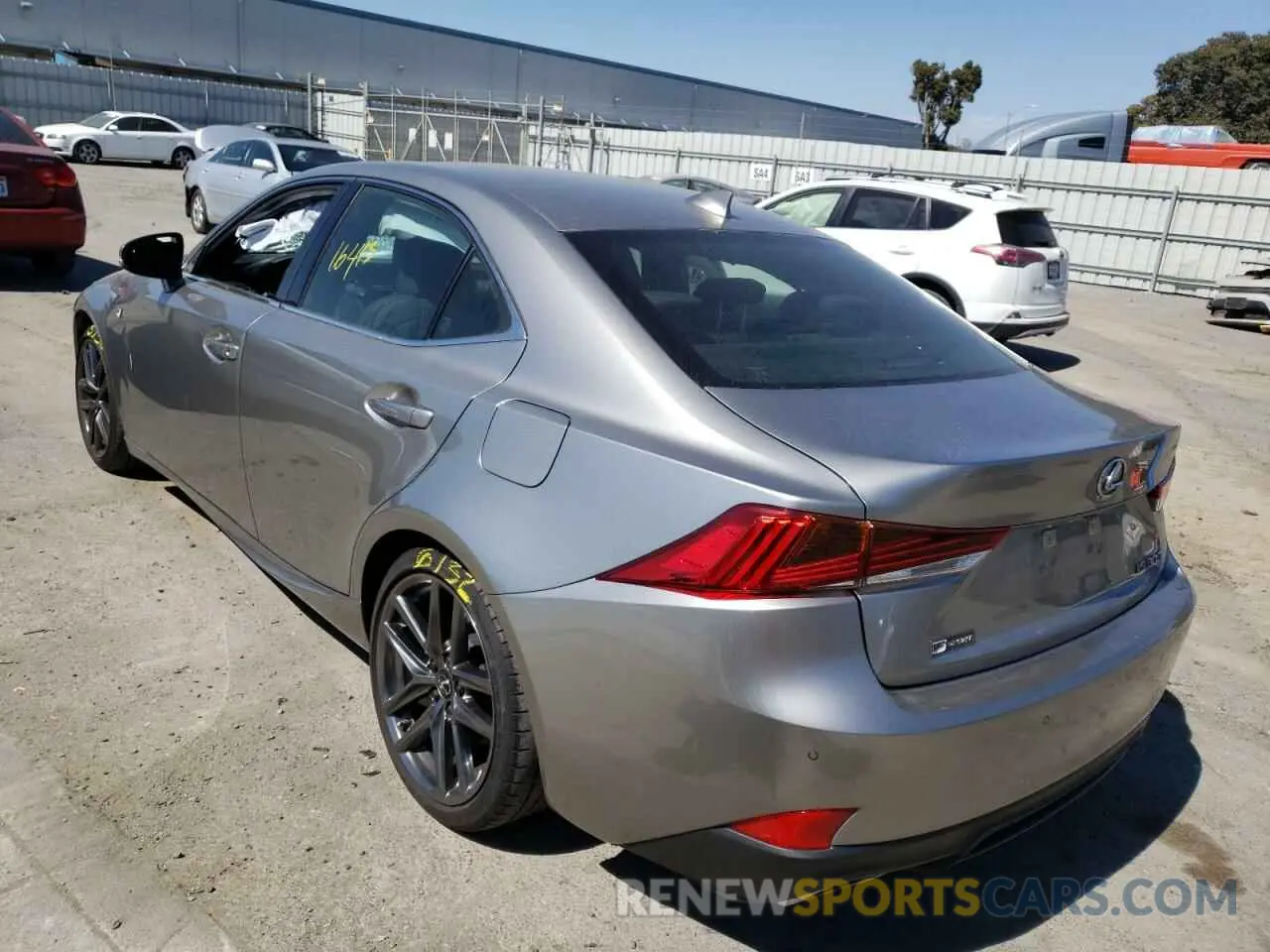 3 Фотография поврежденного автомобиля JTHGA1D28L5103329 LEXUS IS 2020