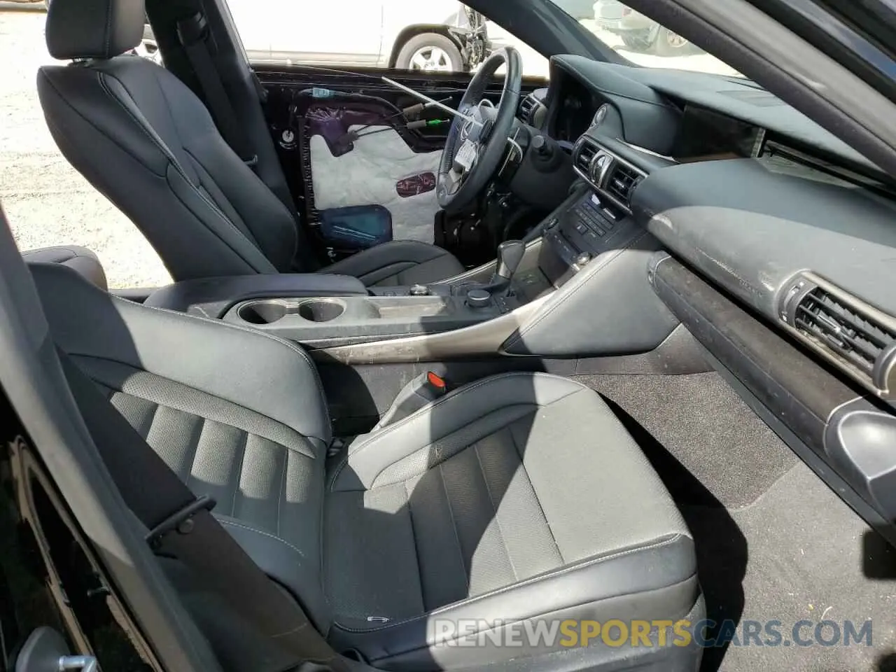 5 Фотография поврежденного автомобиля JTHGZ1B26L5036760 LEXUS IS 2020